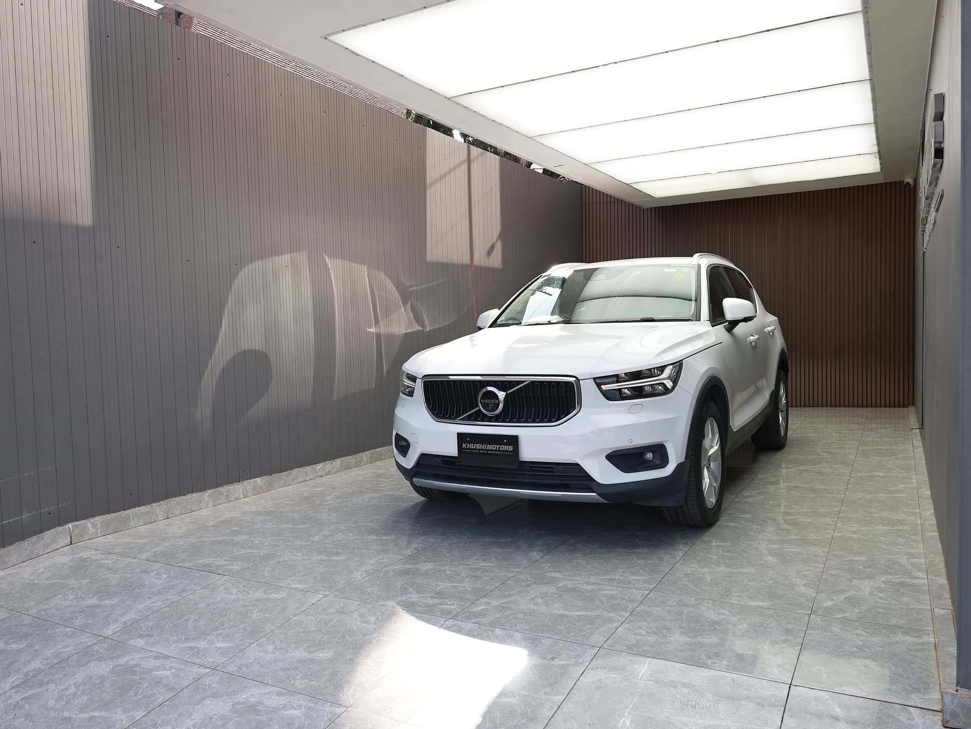 2019 Volvo XC 40 image-3