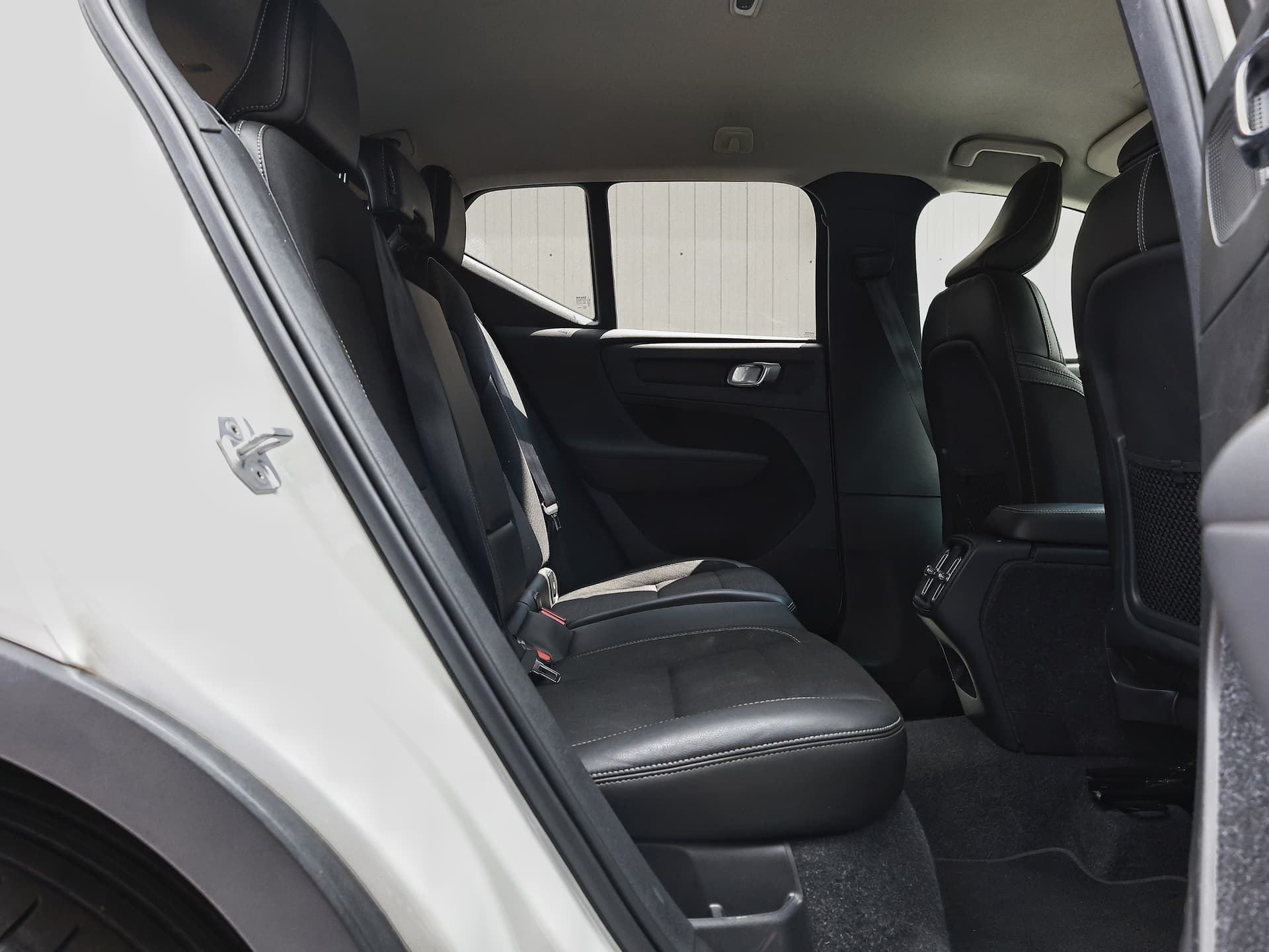 2019 Volvo XC 40 image-13