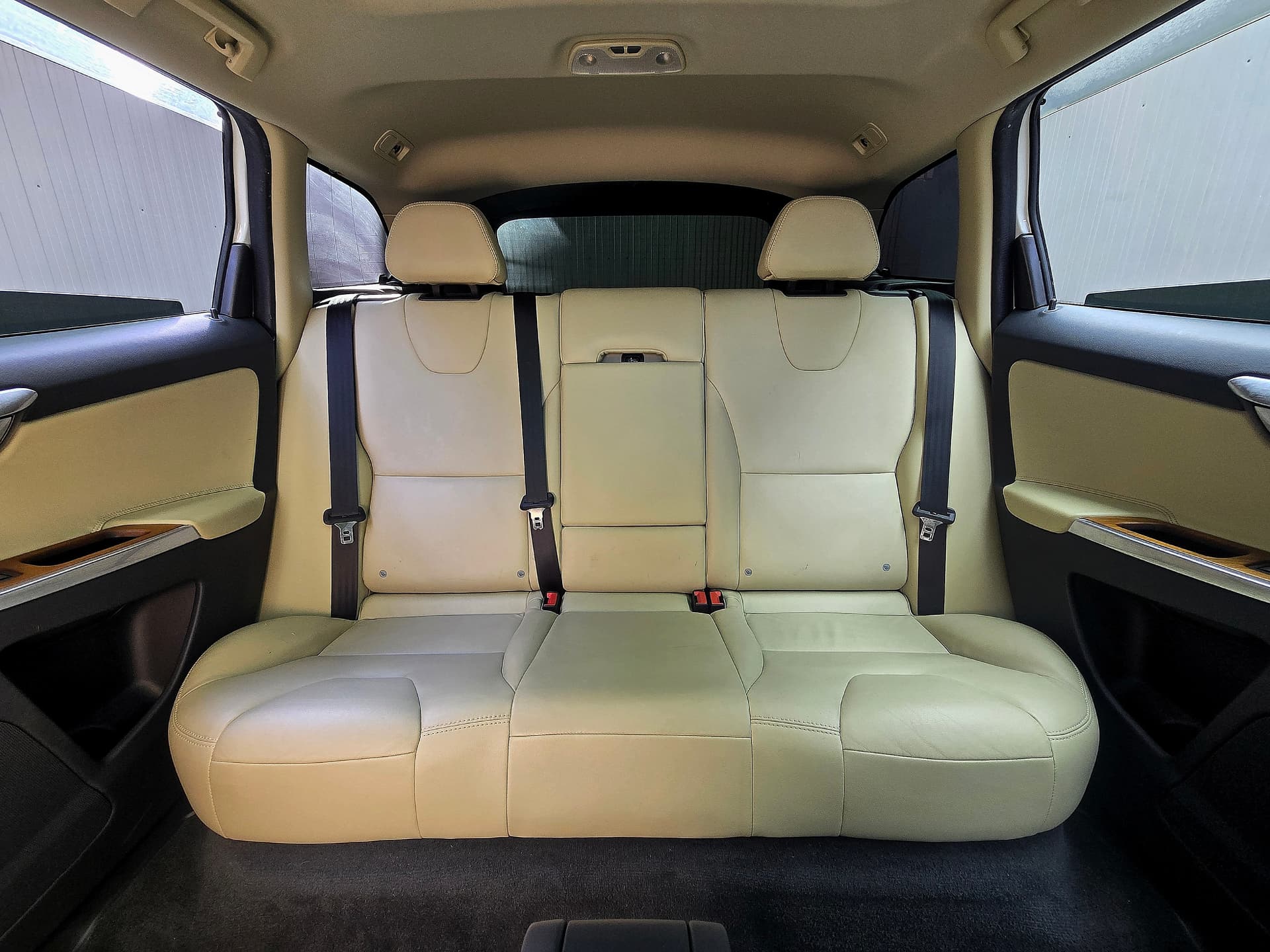 2017 Volvo XC60 D4 Classic image-14