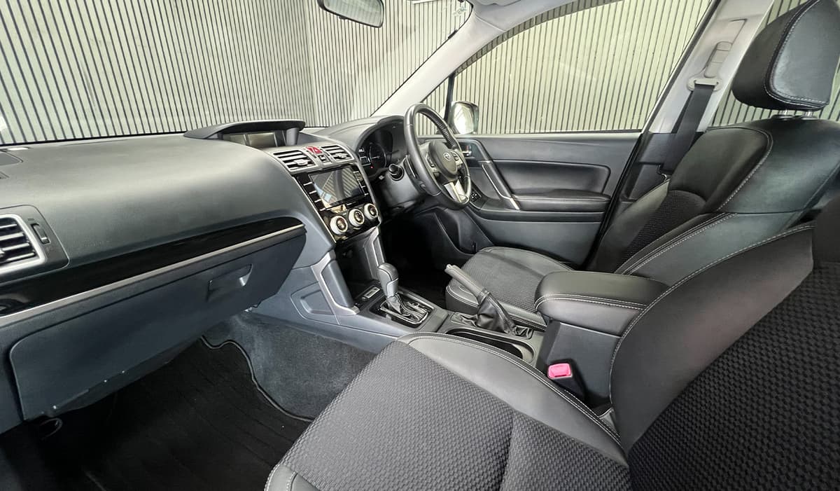 2018 Subaru Forester S Limited image-9