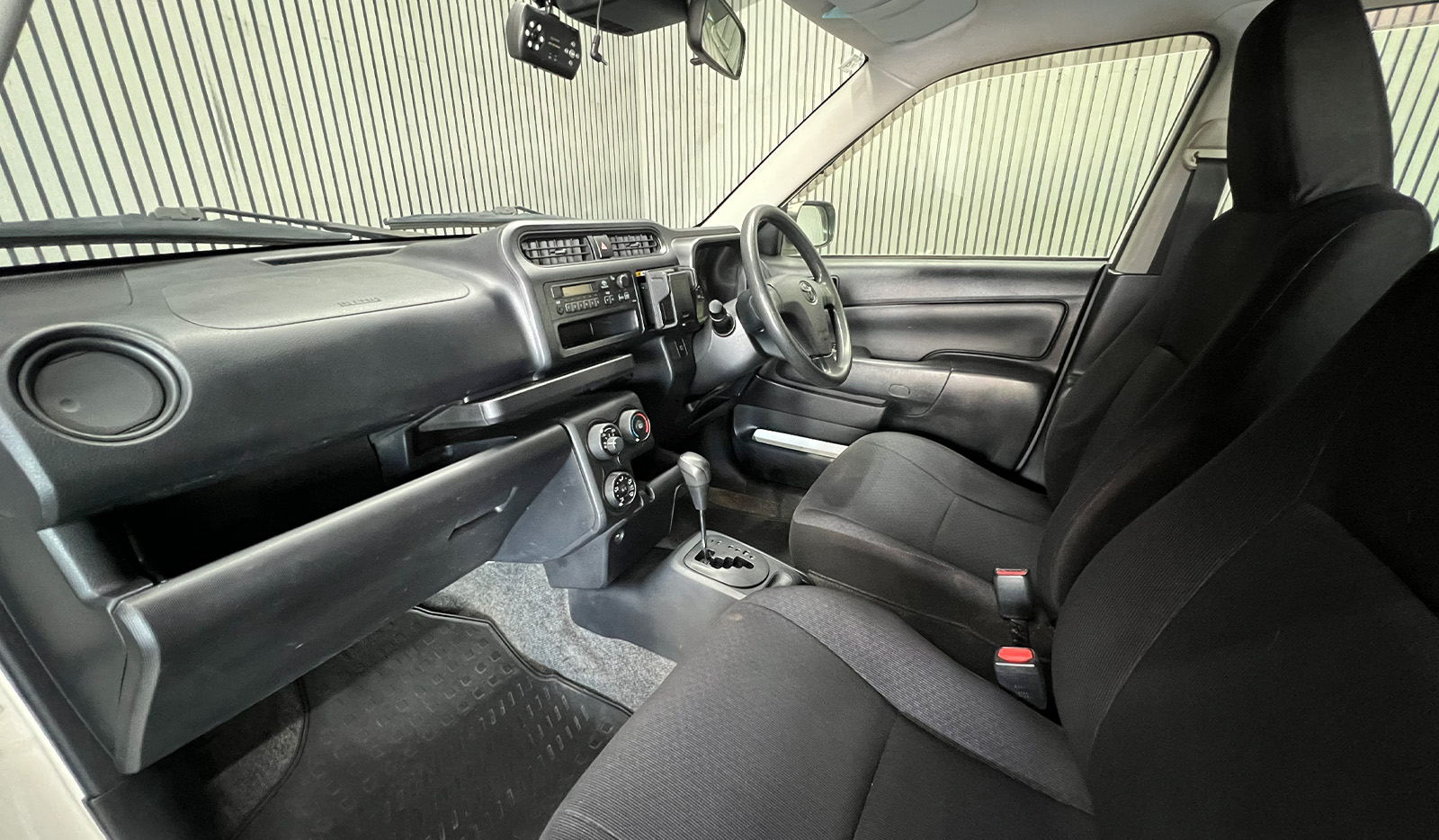 2018 Toyota Succeed Ul image-9