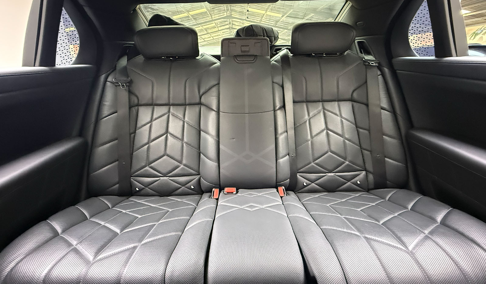 2022 Bmw 7-Series EXCELLENCE THE FIRST EDITION 740i image-9