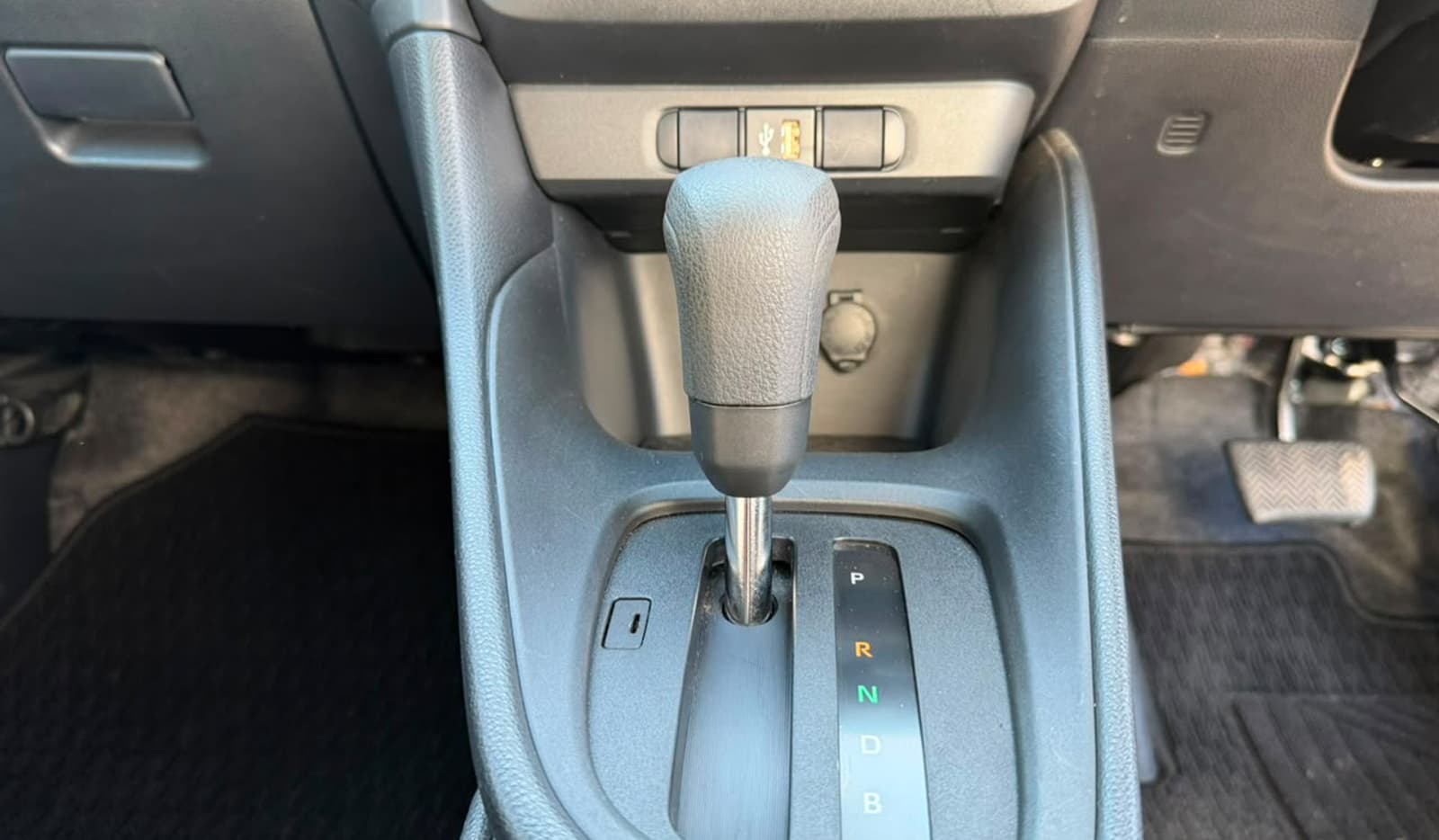 2020 Toyota Yaris X image-9