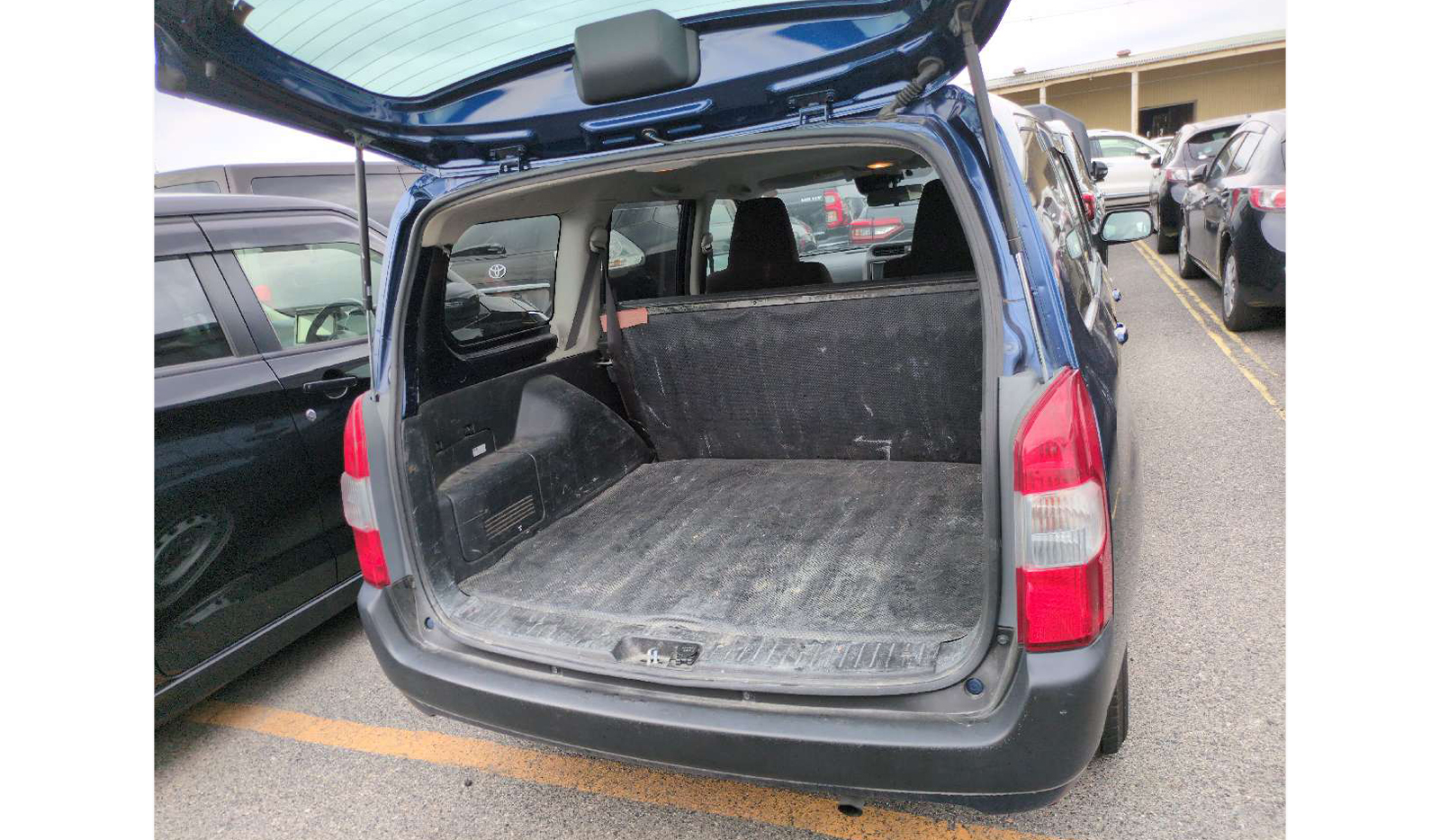 2019 Toyota Succeed image-9