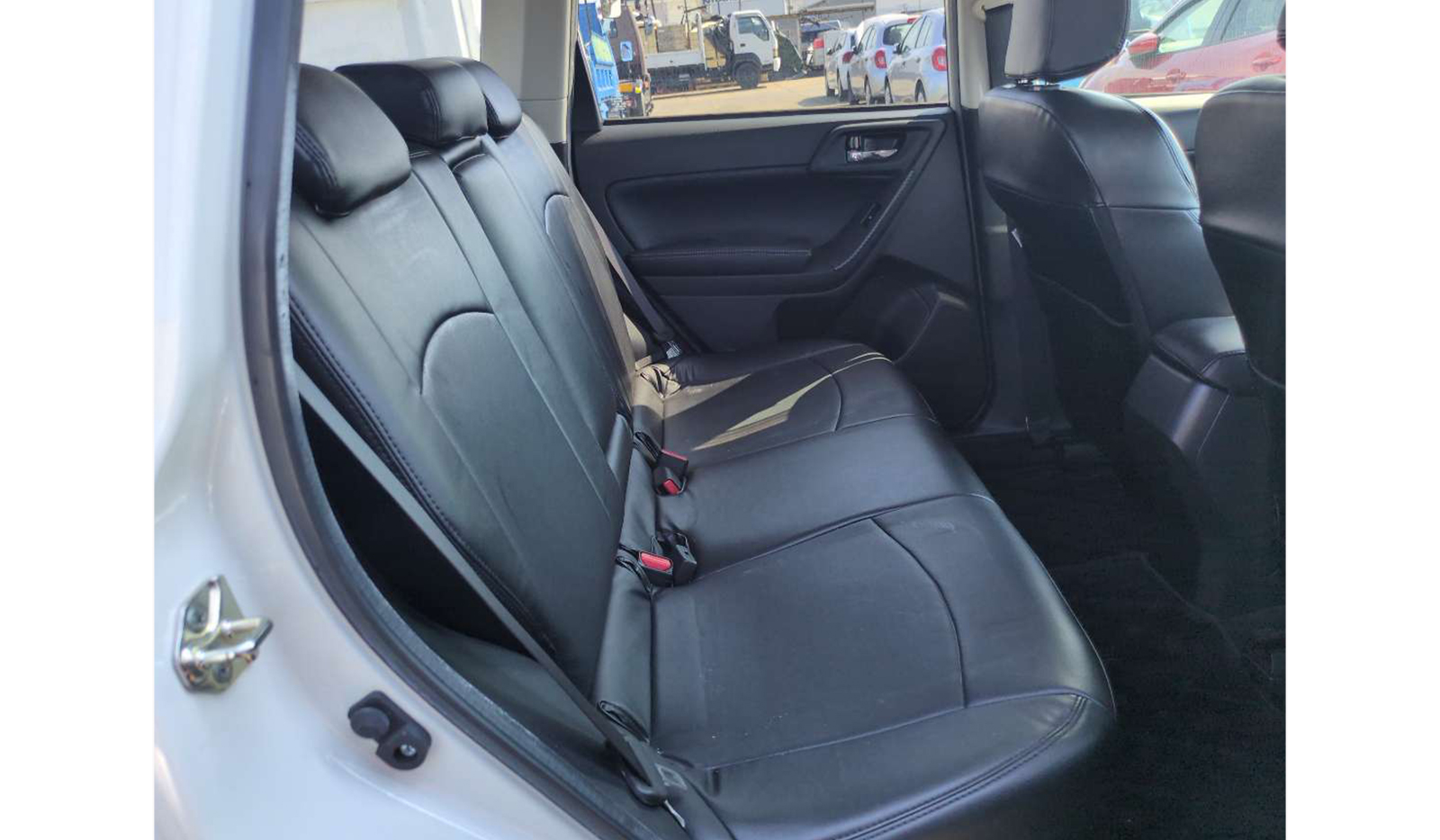 2013 Subaru Forester 2.0 XT EyeSight image-9