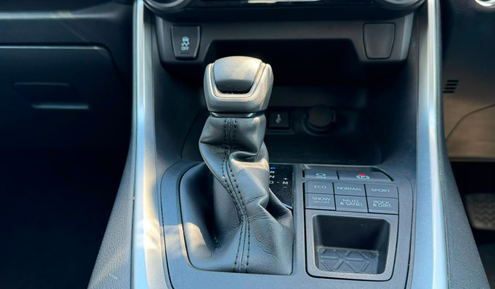 2021 Toyota RAV-4 X image-9