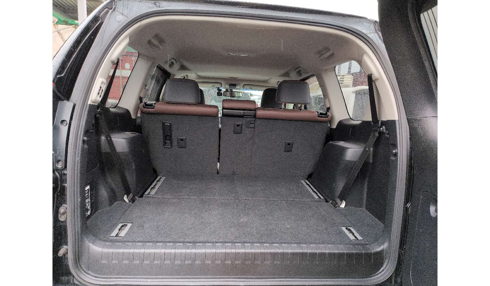2017 Toyota Land Cruiser Prado image-9
