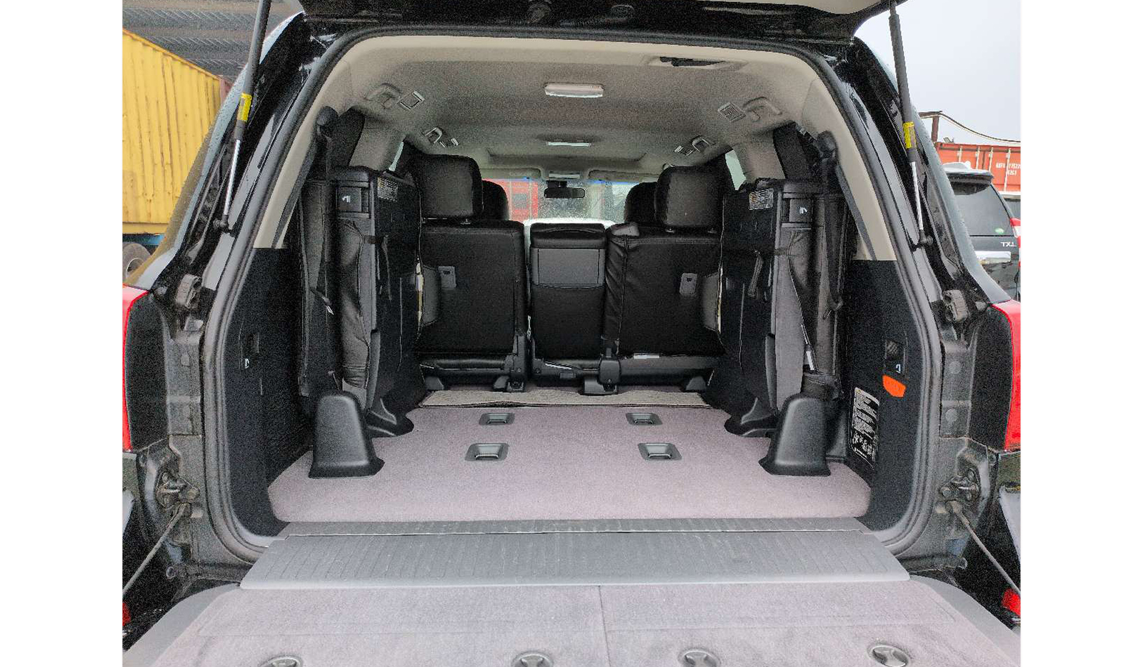 2013 Toyota Land Cruiser image-9