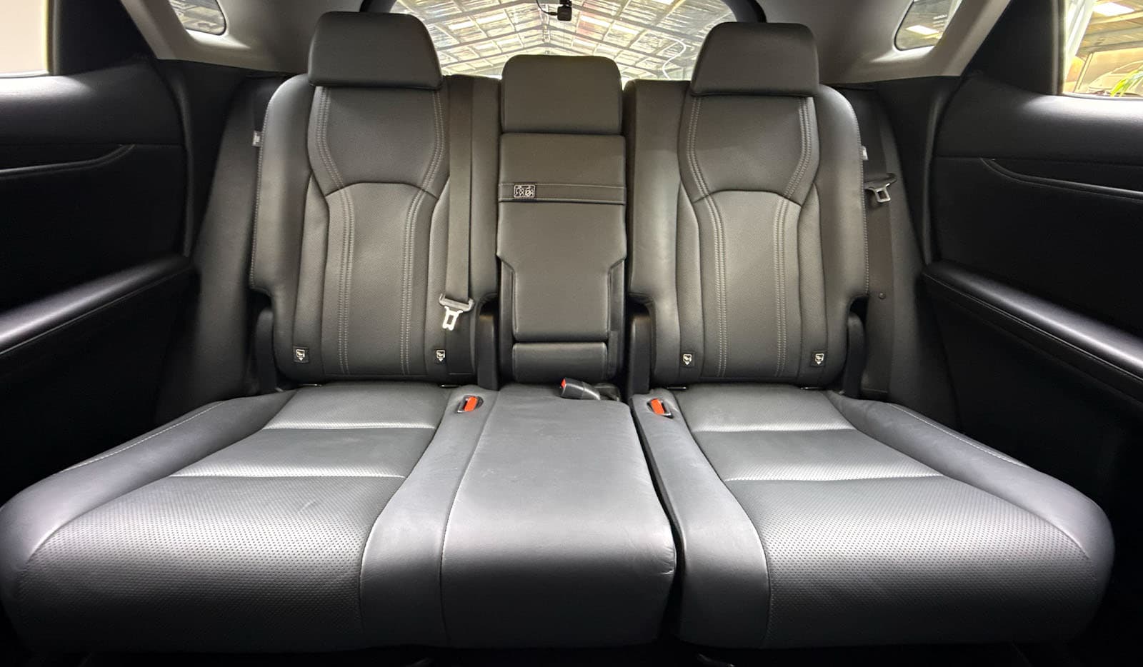 2019 Lexus RX300 image-9