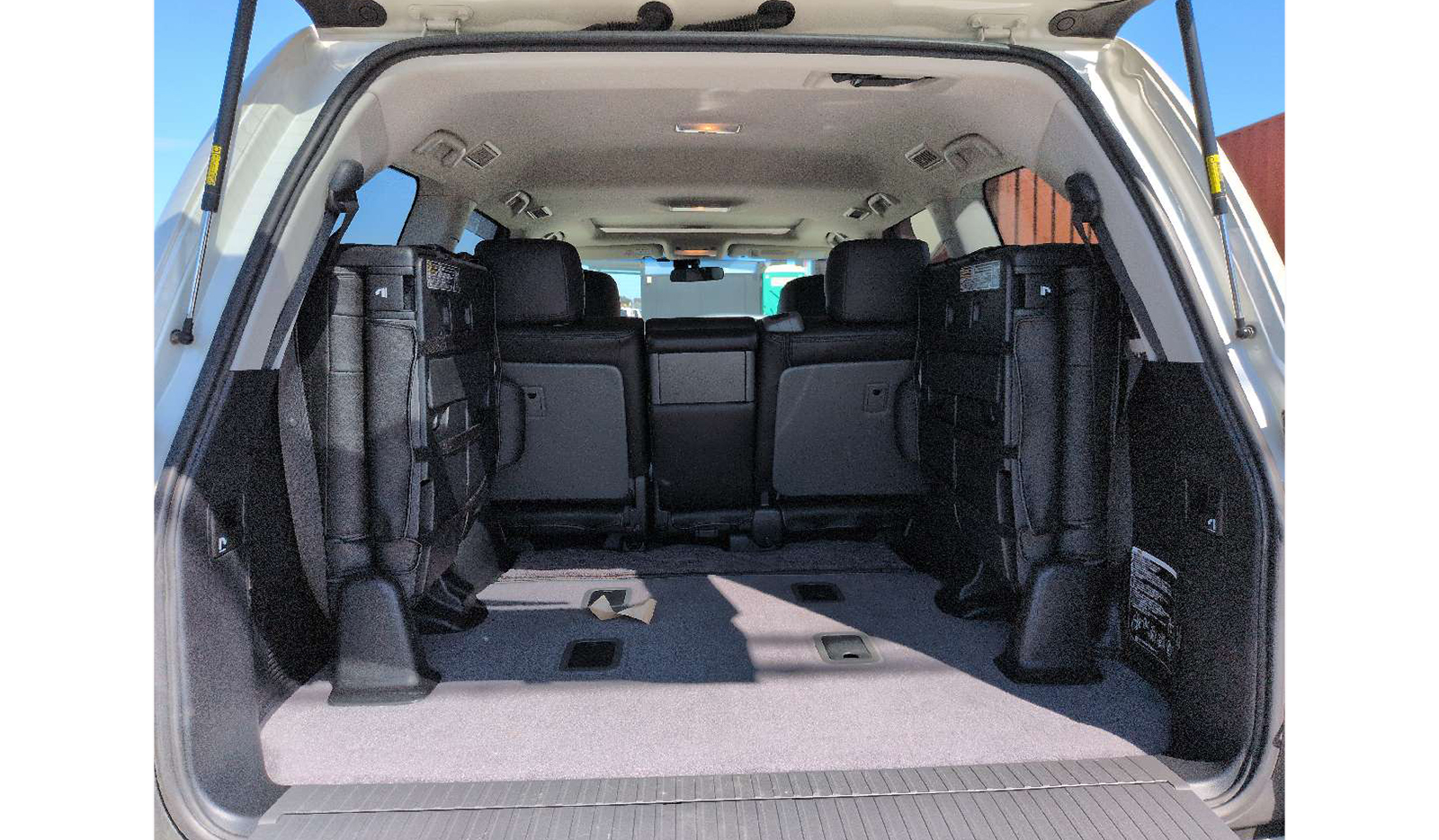 2013 Toyota Land Cruiser V8 image-9