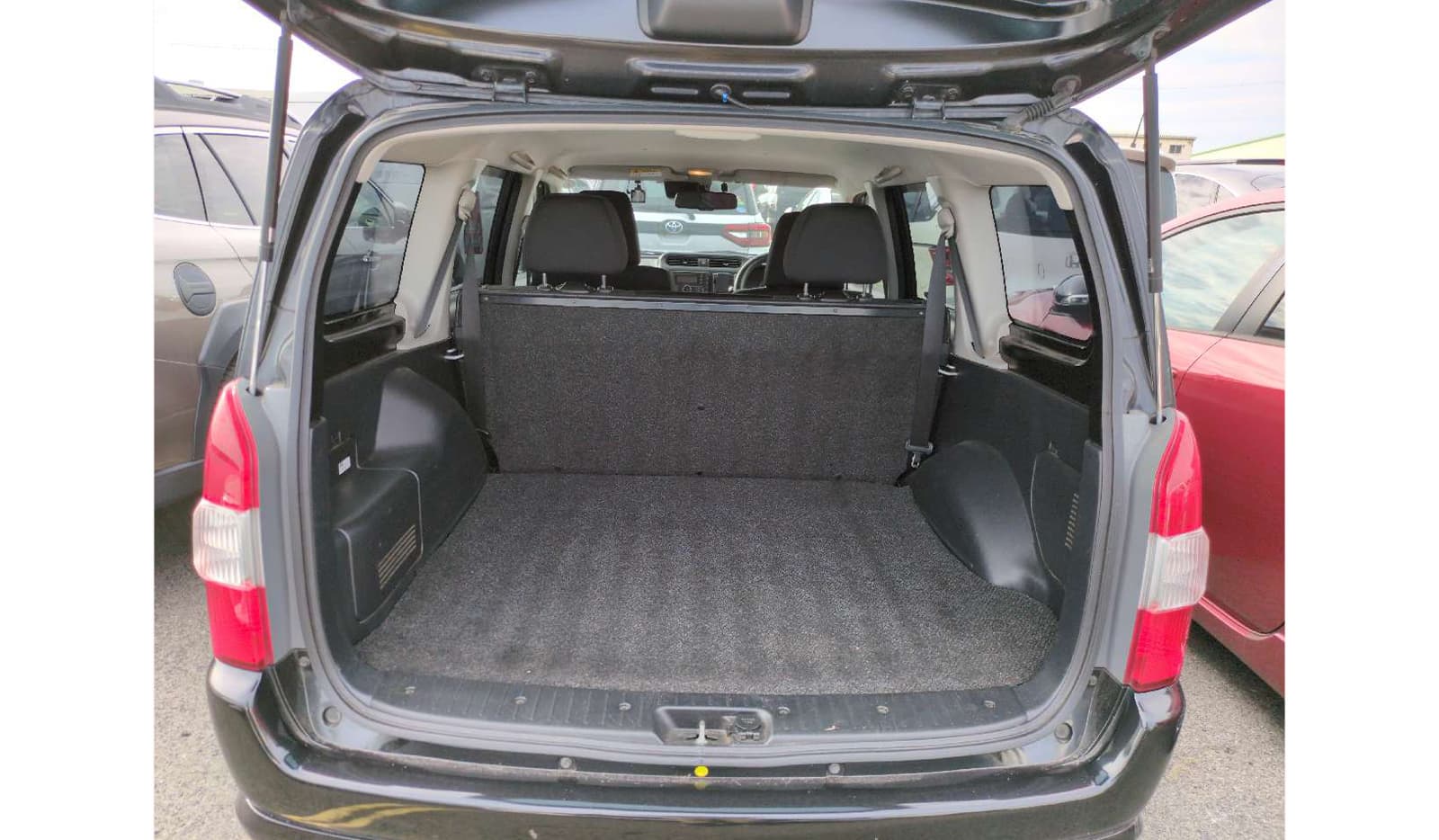 2019 Toyota Probox image-9