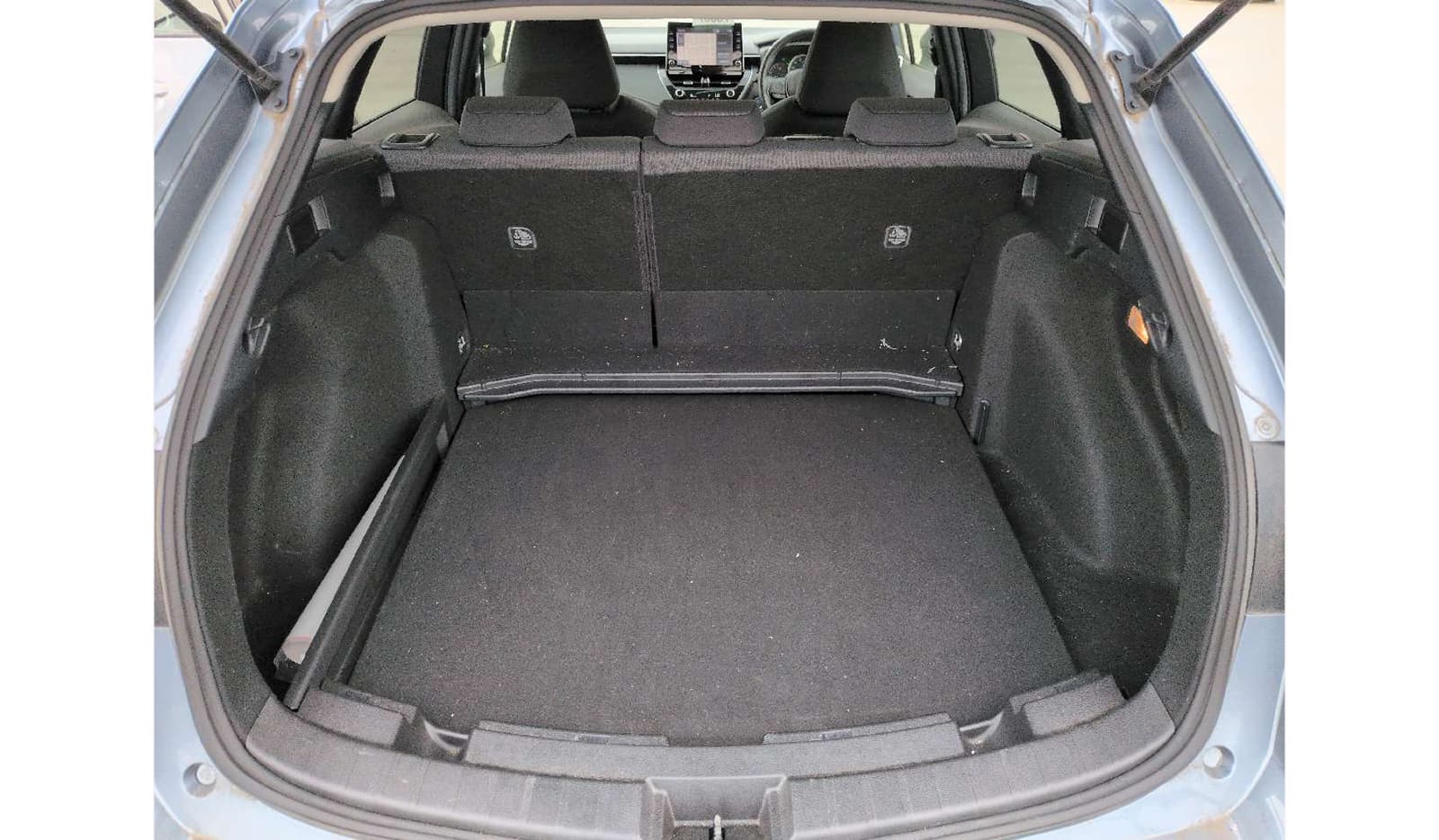 2019 Toyota Corolla Touring image-9