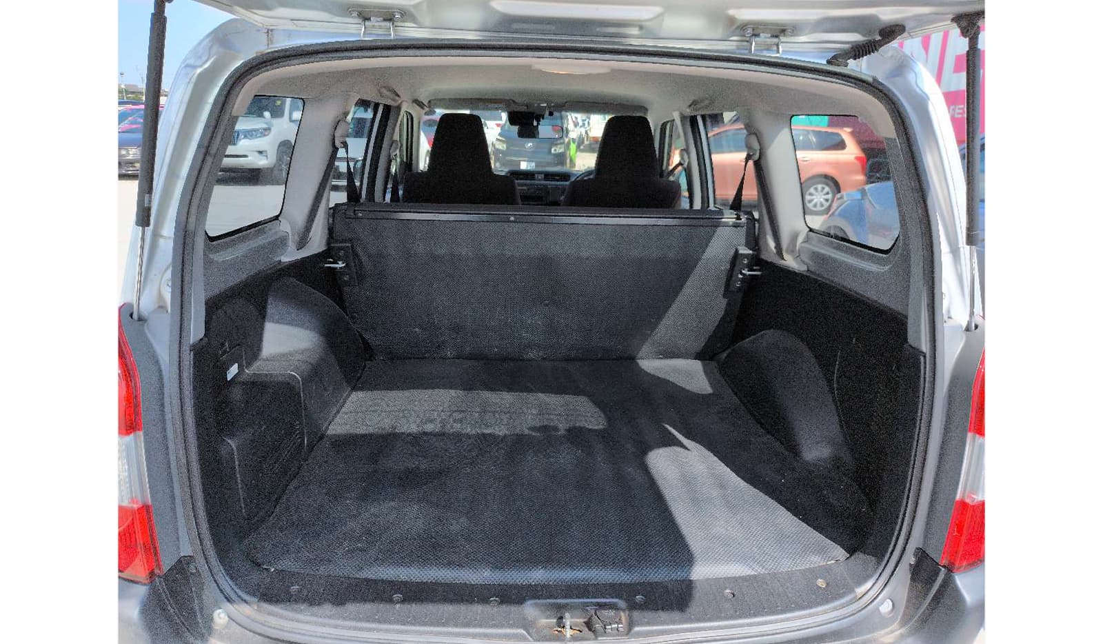 2020 Toyota Probox image-9
