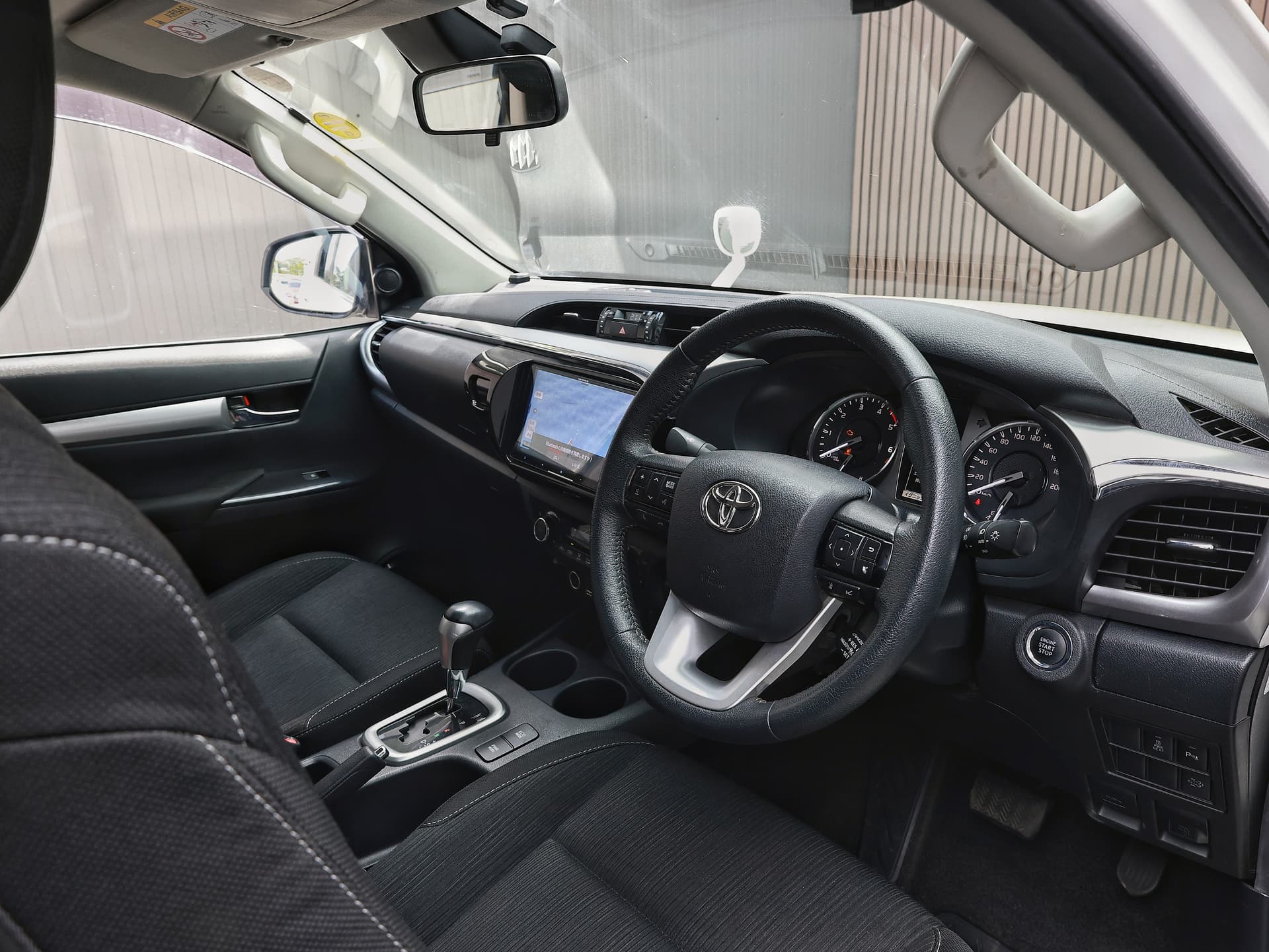 2021 Toyota Hilux z image-8