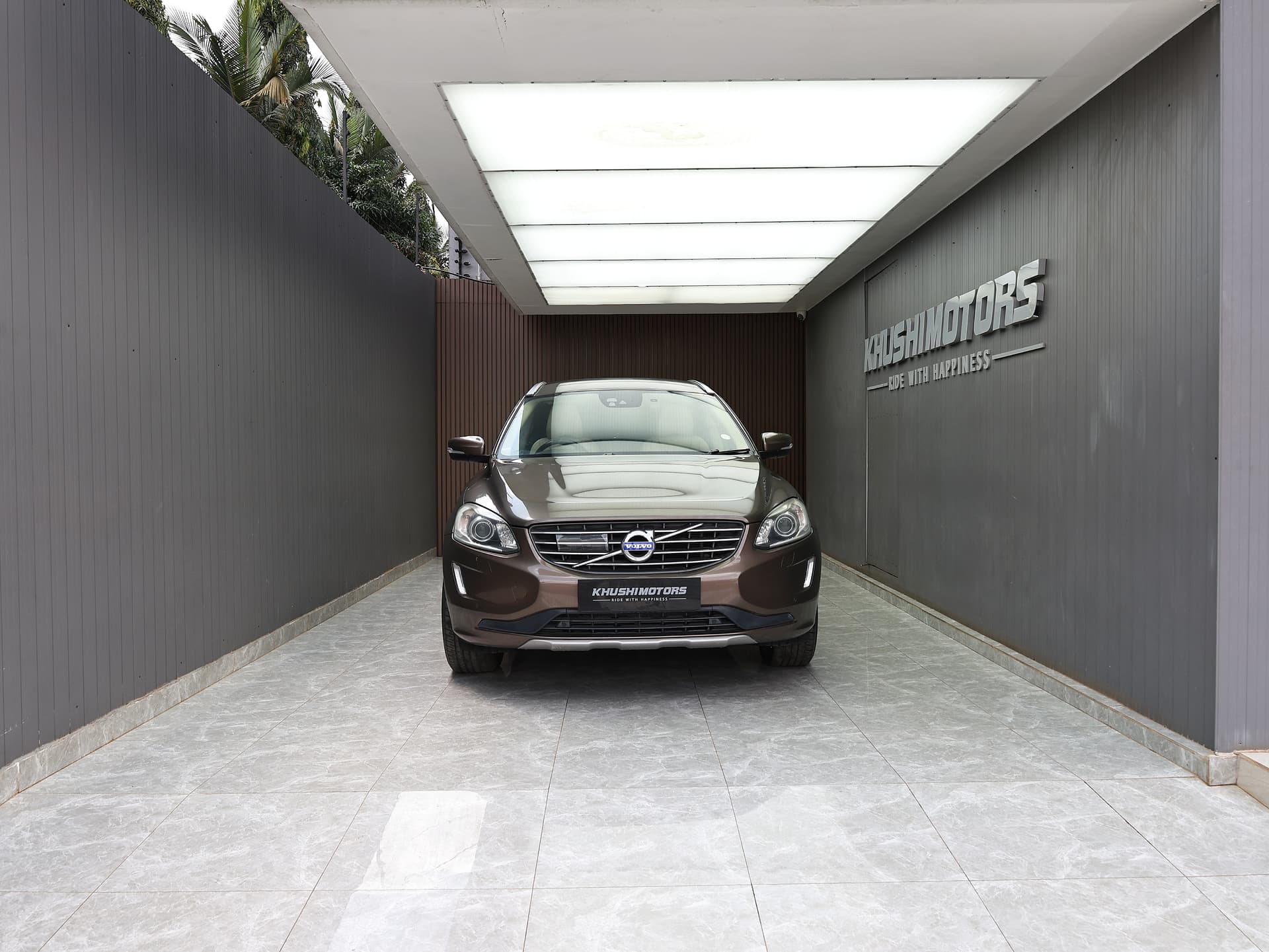 2016 Volvo XC60 SE 4WD T5 Awd image-2