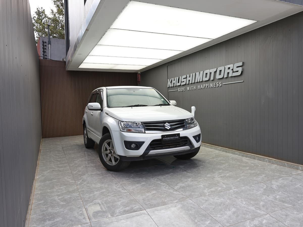 2016 Suzuki Escudo 2.4 XG image-1