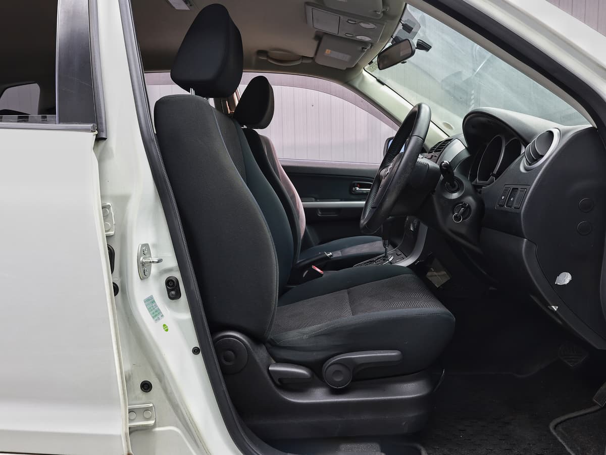 2016 Suzuki Escudo 2.4 XG image-7