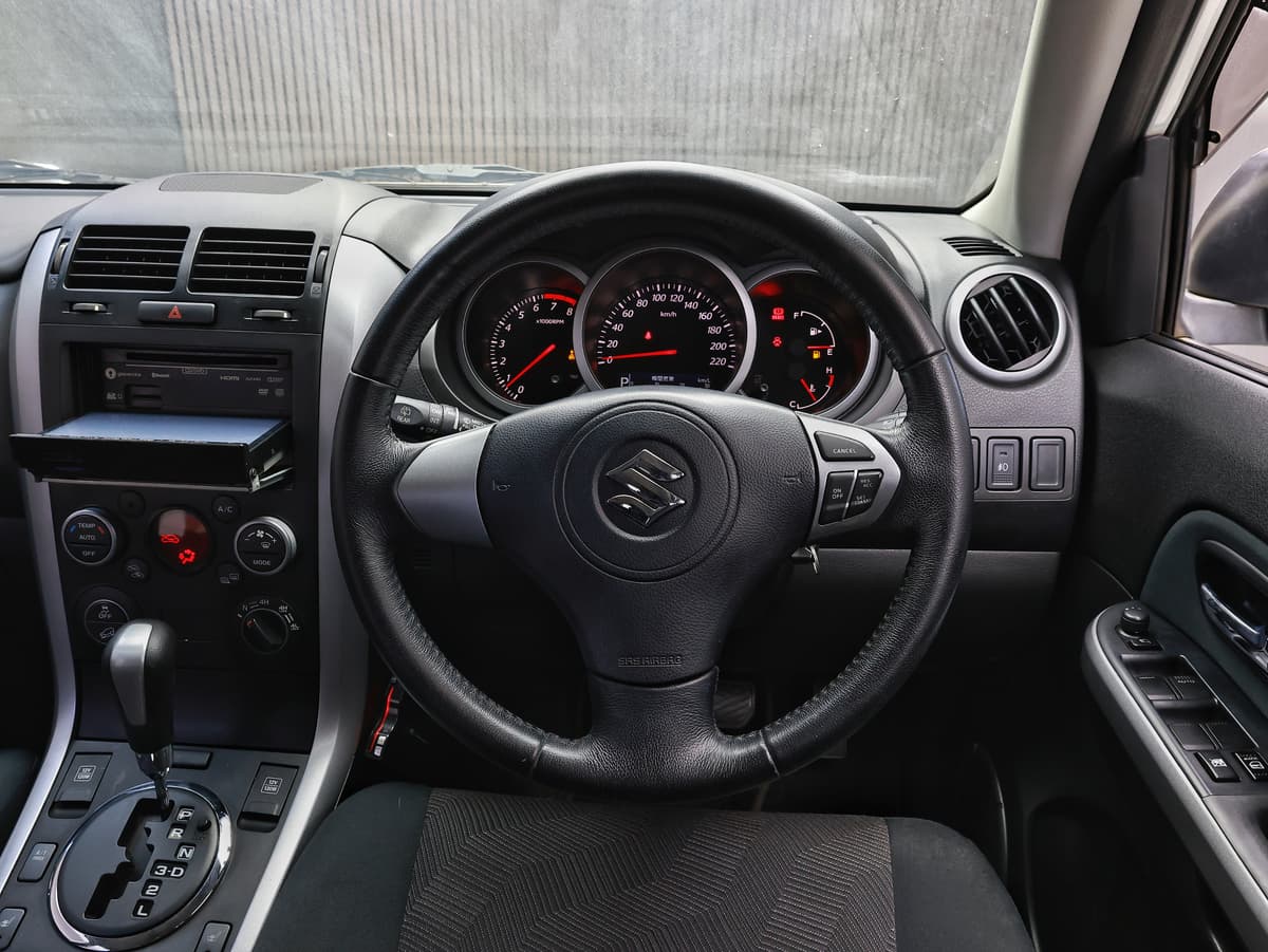 2016 Suzuki Escudo 2.4 XG image-10