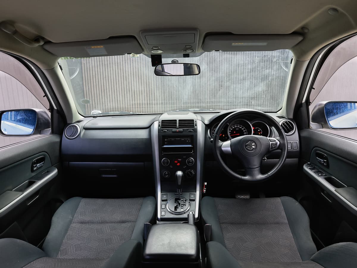 2016 Suzuki Escudo 2.4 XG image-9