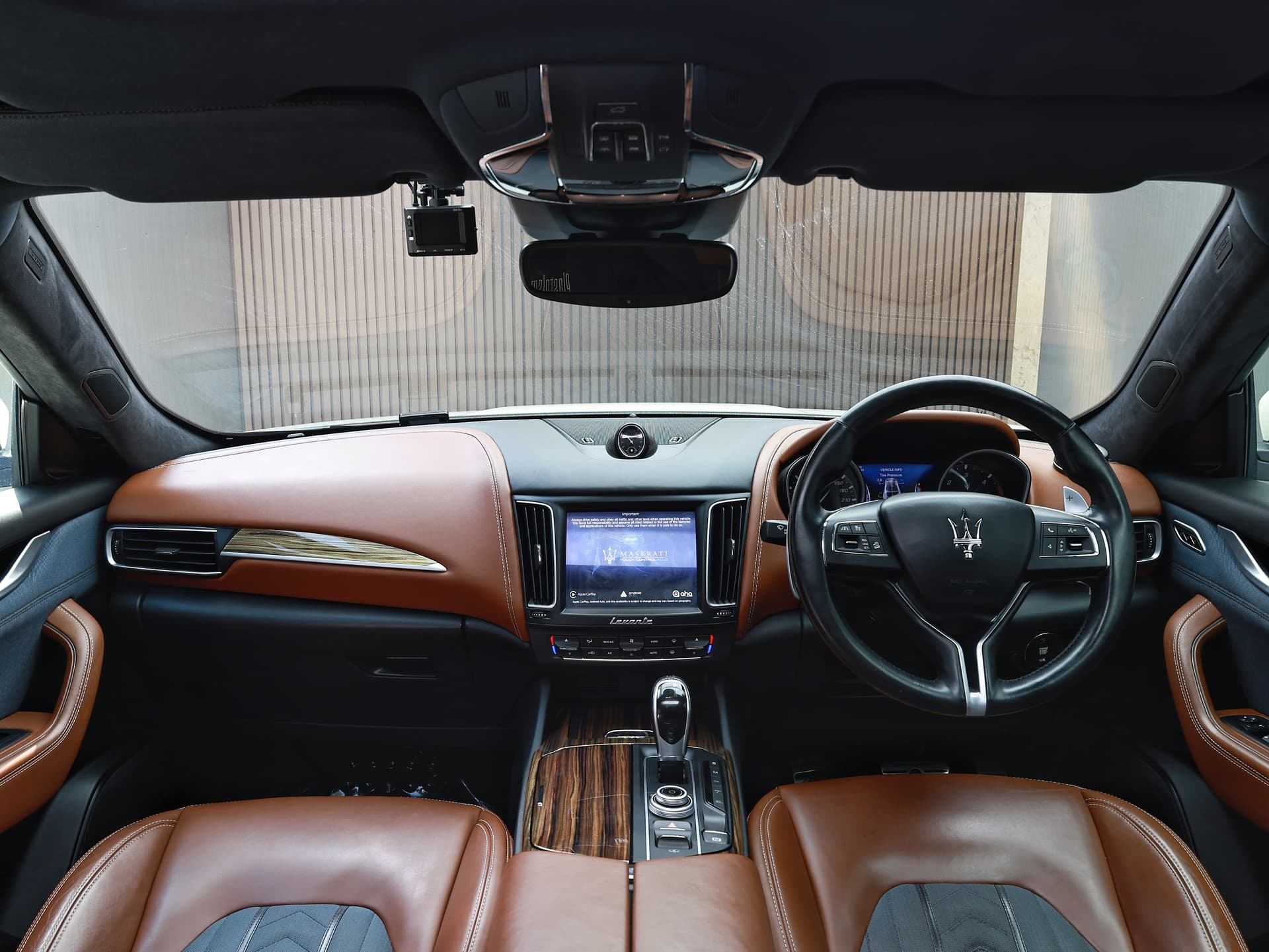 2018 Maserati Levante image-8