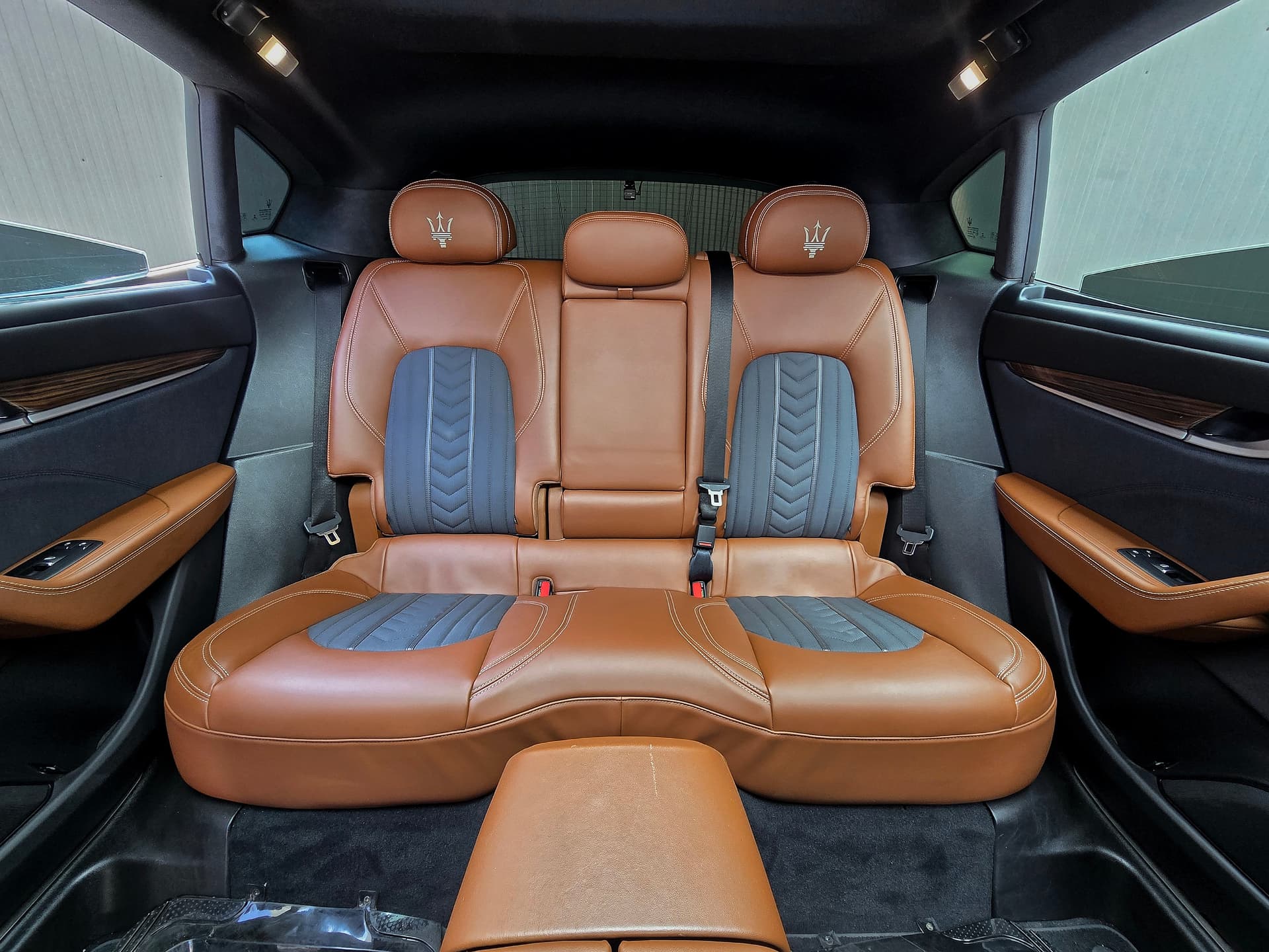 2018 Maserati Levante image-14