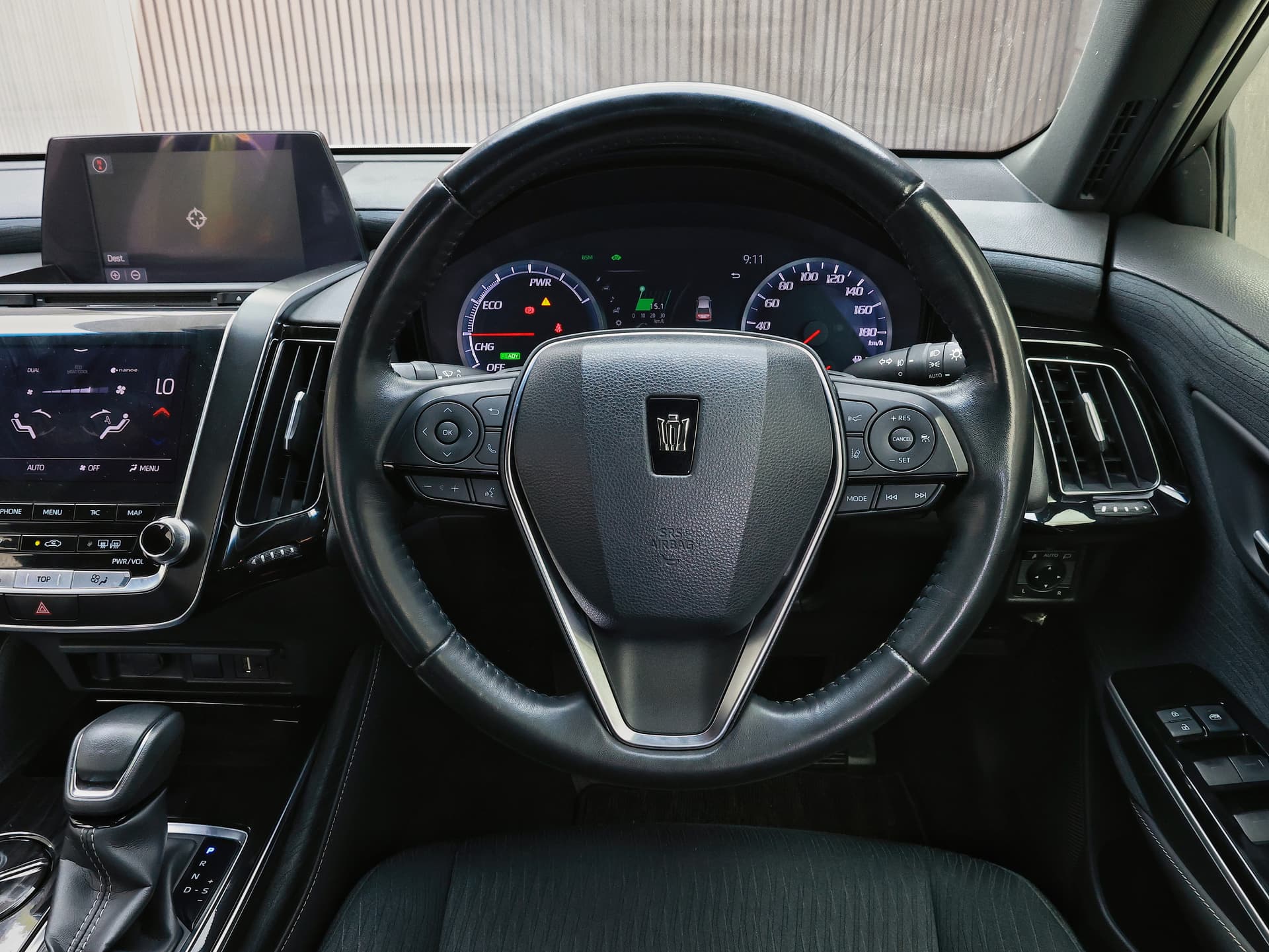 2018 Toyota Crown image-10