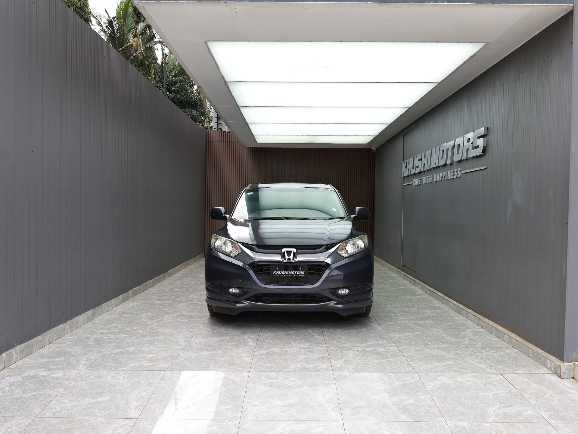 2015 Honda Vezel Hybrid image-2