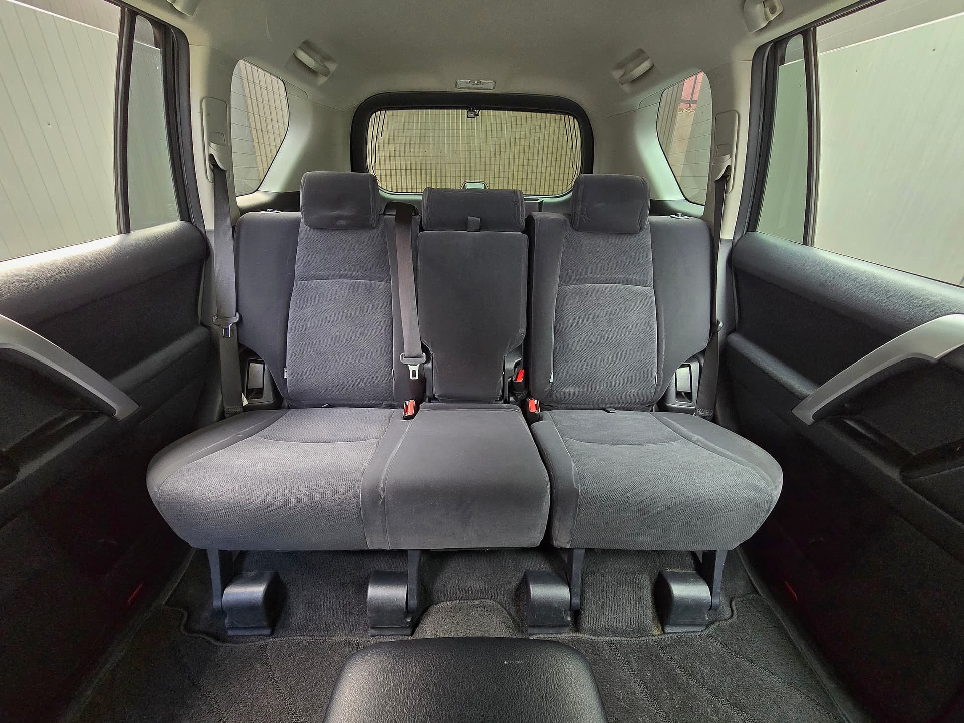 2017 Toyota Land Cruiser Prado TX image-16