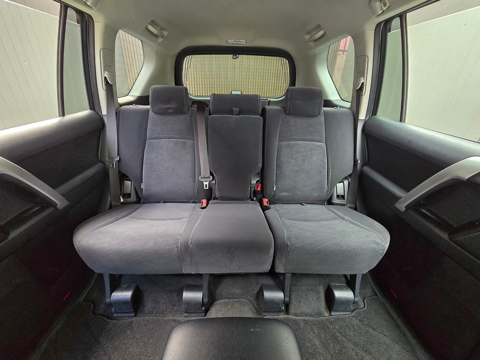 2017 Toyota Land Cruiser Prado TX image-12