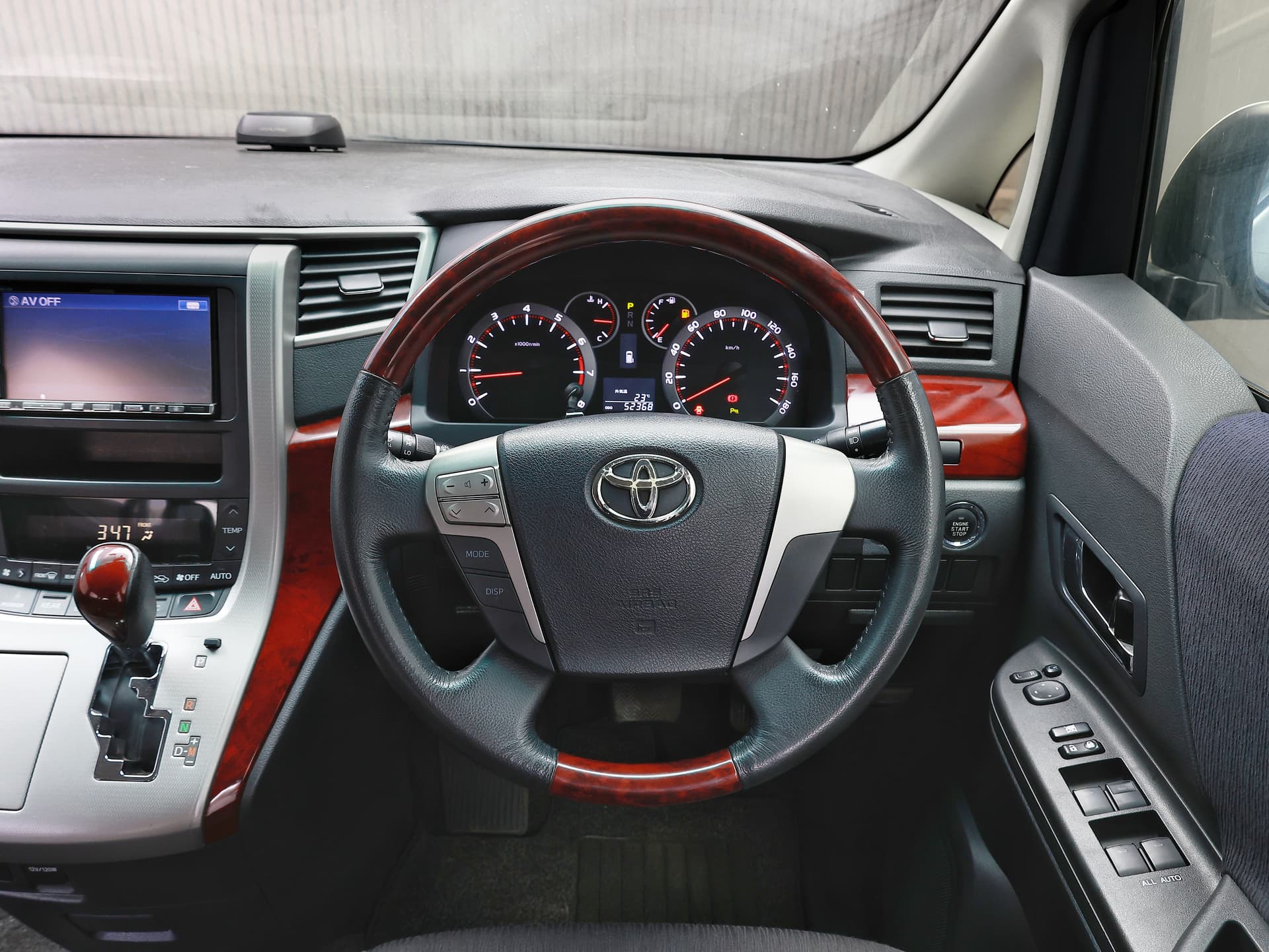 2010 Toyota Alphard 240S image-7