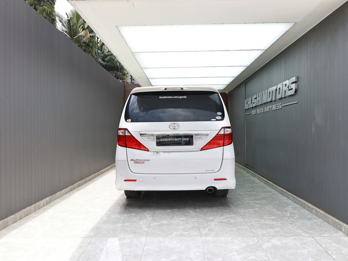 2010 Toyota Alphard 240S image-4
