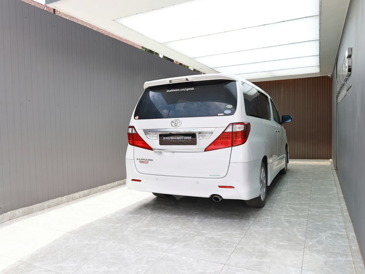 2010 Toyota Alphard 240S image-5