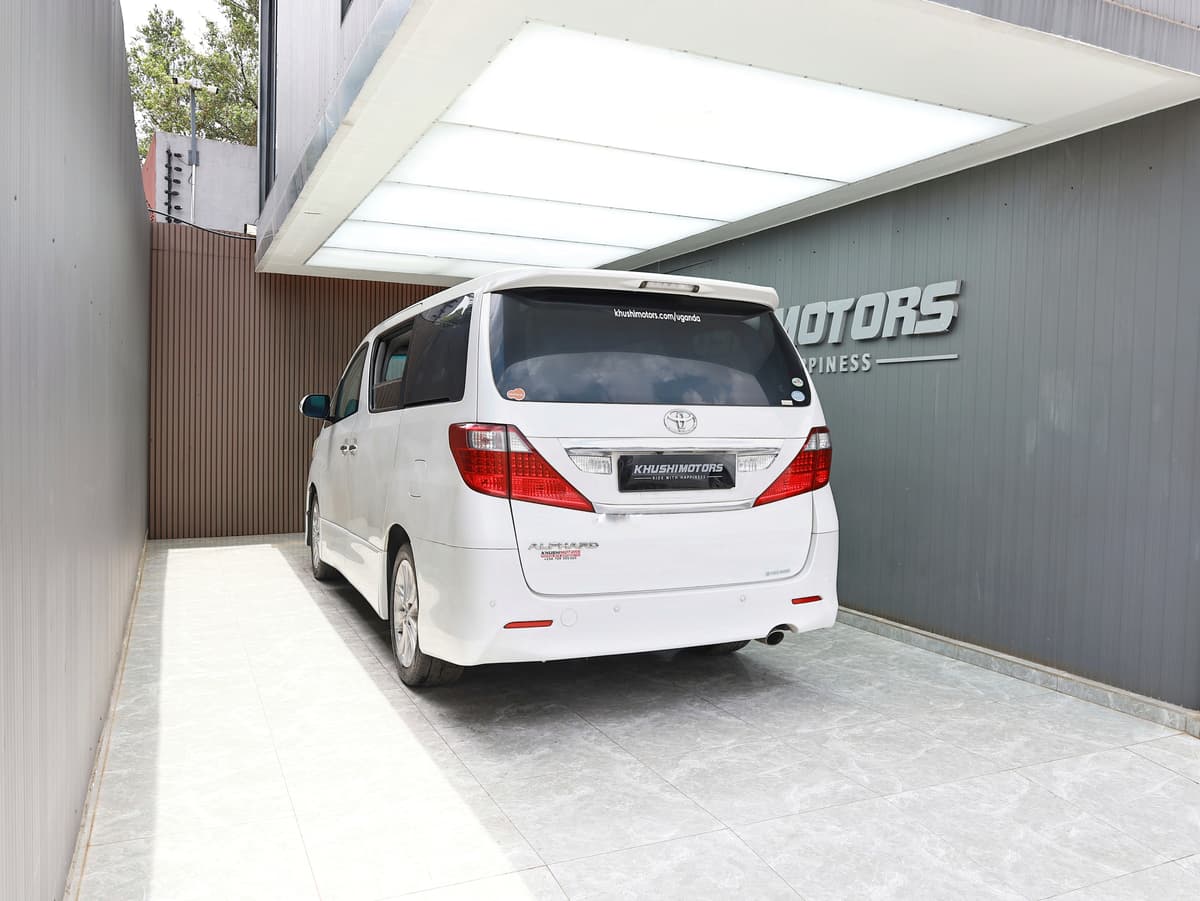 2010 Toyota Alphard 240S image-3