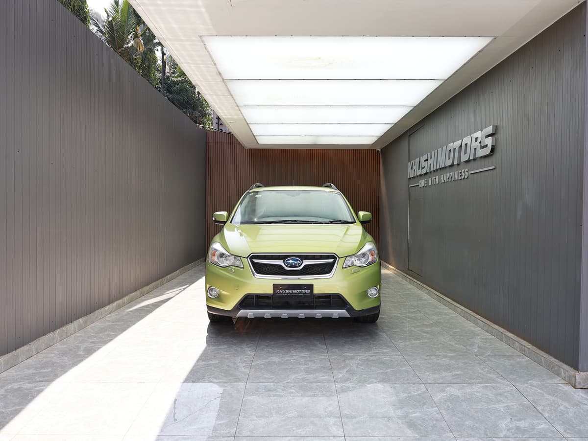 2013 Subaru ImprezaXV L Eyesight image-2