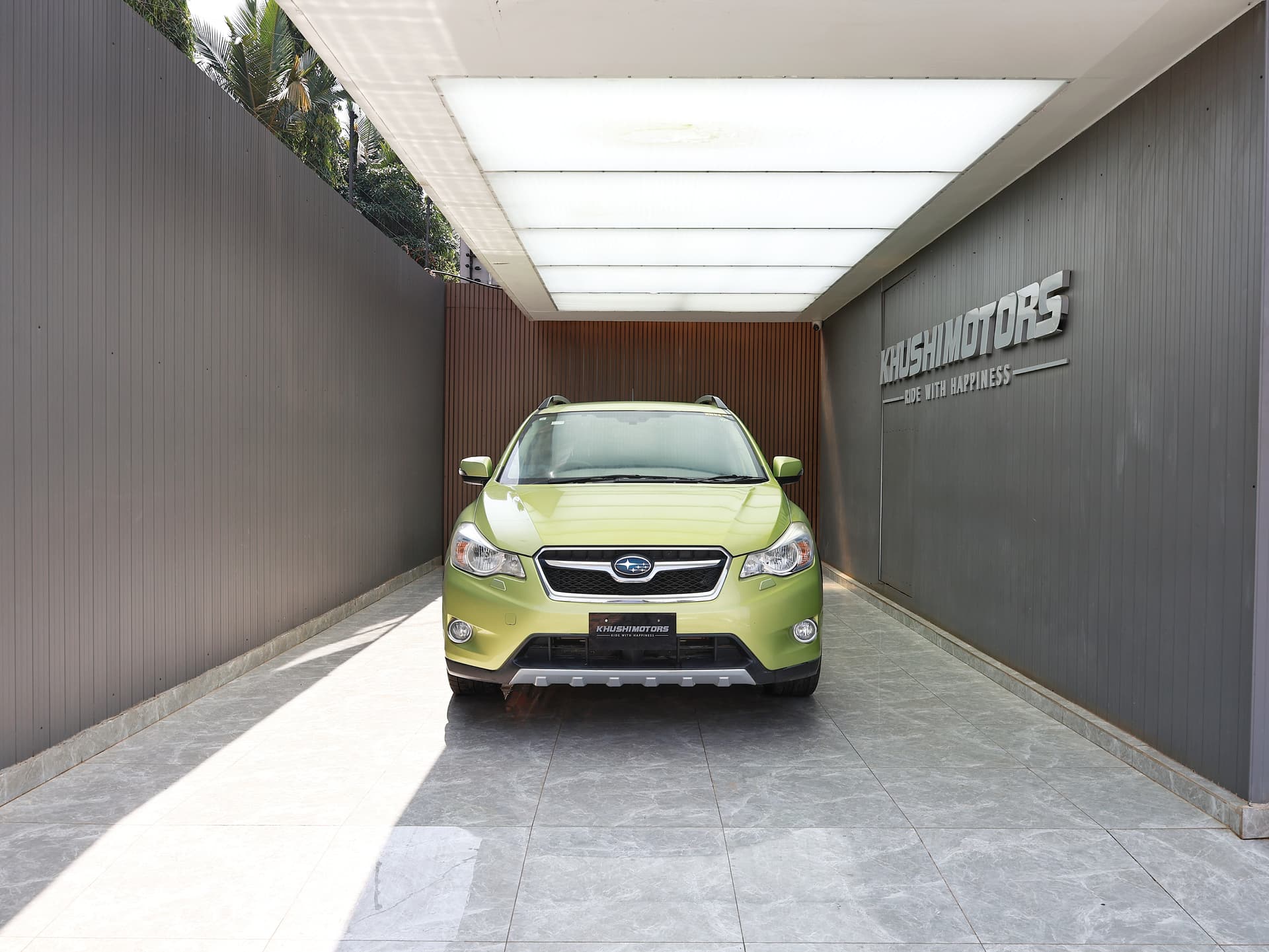 2013 Subaru ImprezaXV L Eyesight image-2
