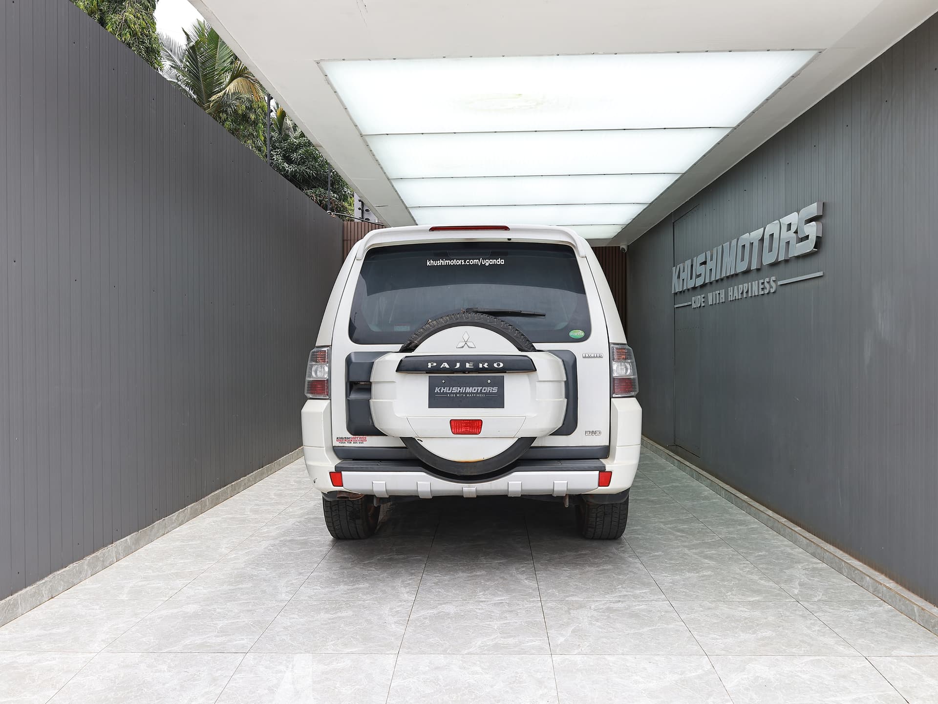 2012 Mitsubishi Pajero Exceed image-5
