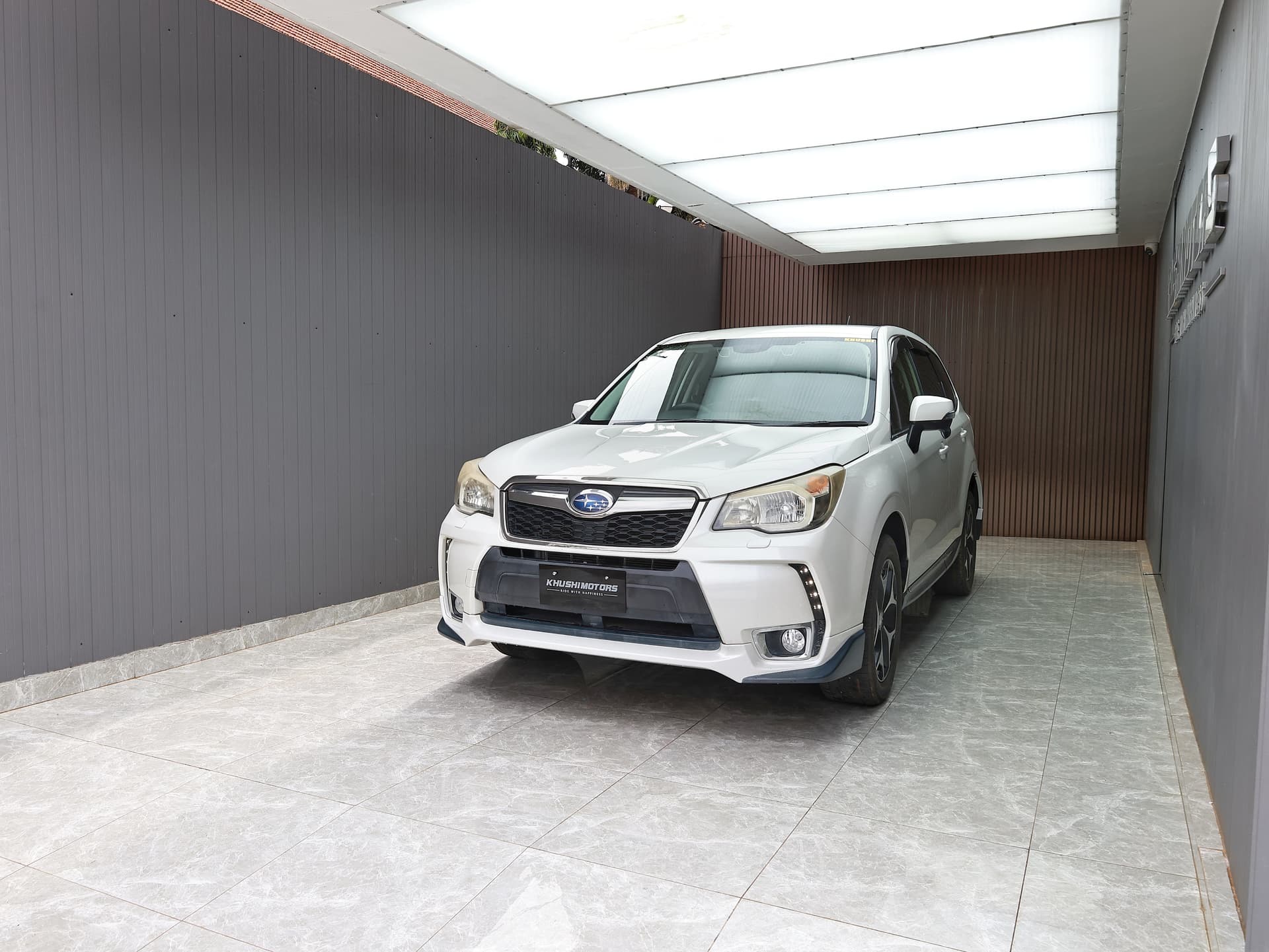 2013 Subaru Forester 2.0XT EYESIGHT image-3