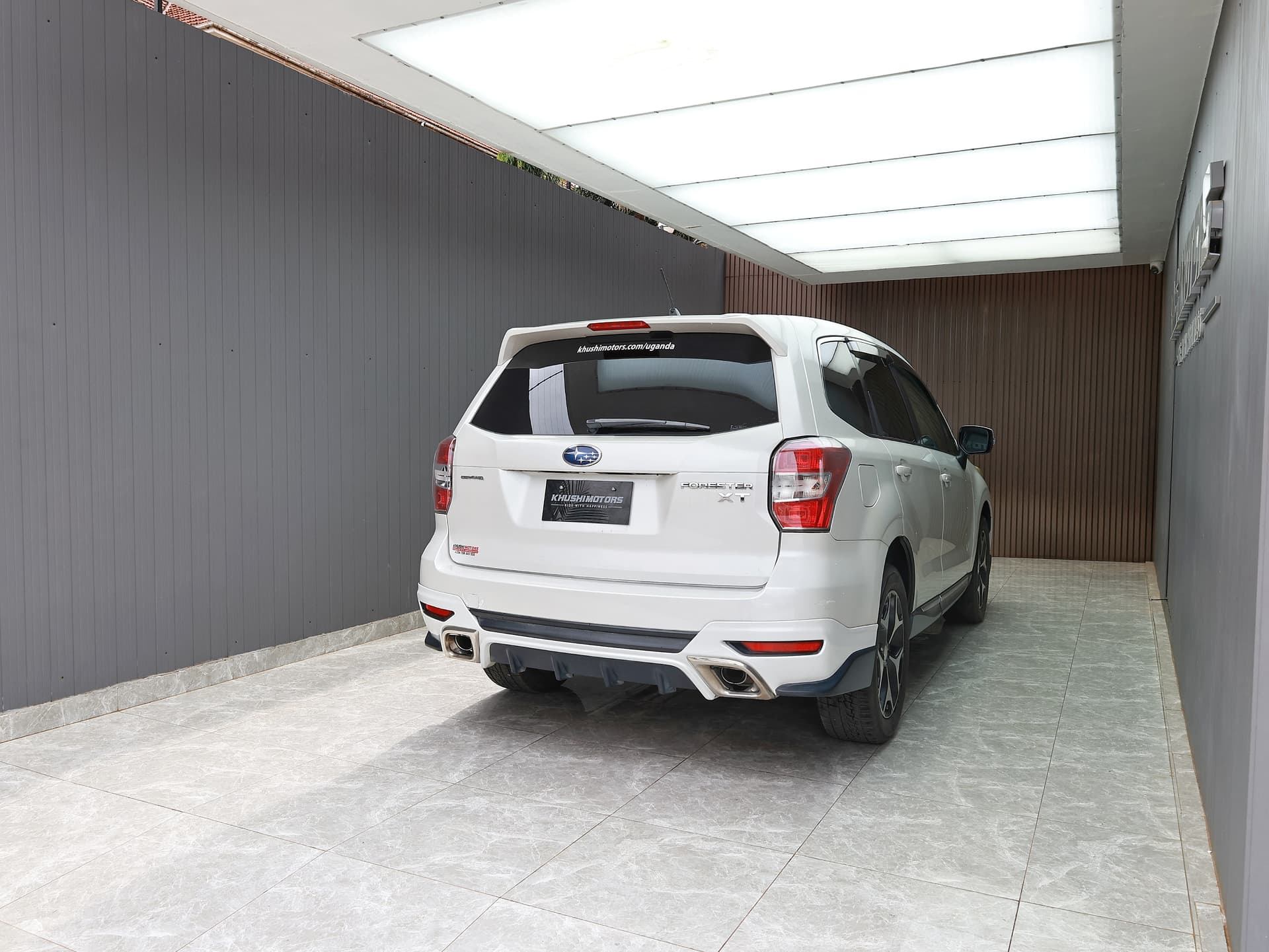 2013 Subaru Forester 2.0XT EYESIGHT image-6