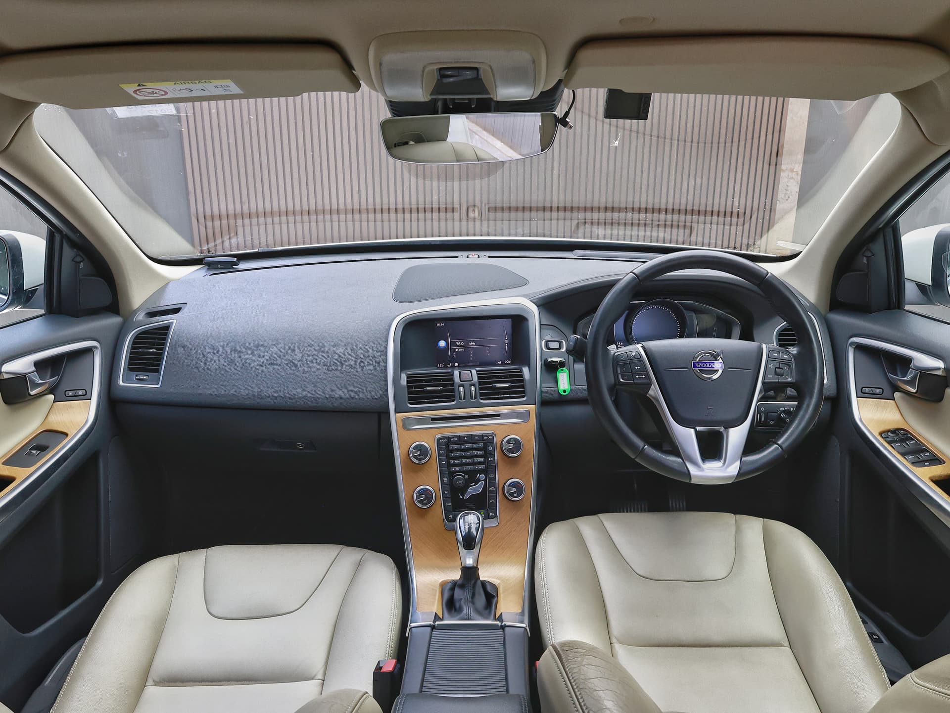 2017 Volvo XC60 D4 Classic image-12