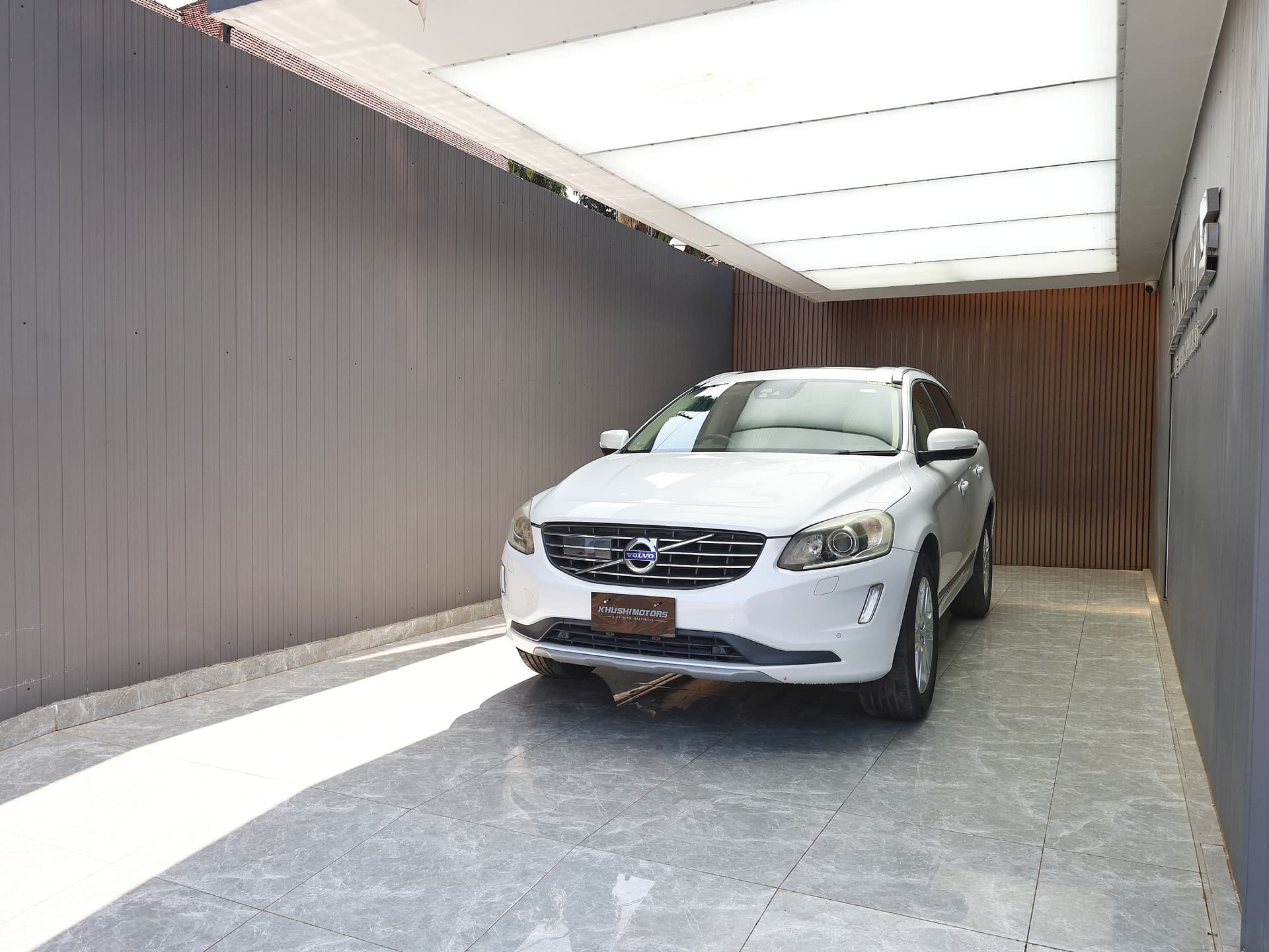 2017 Volvo XC60 D4 Classic image-3