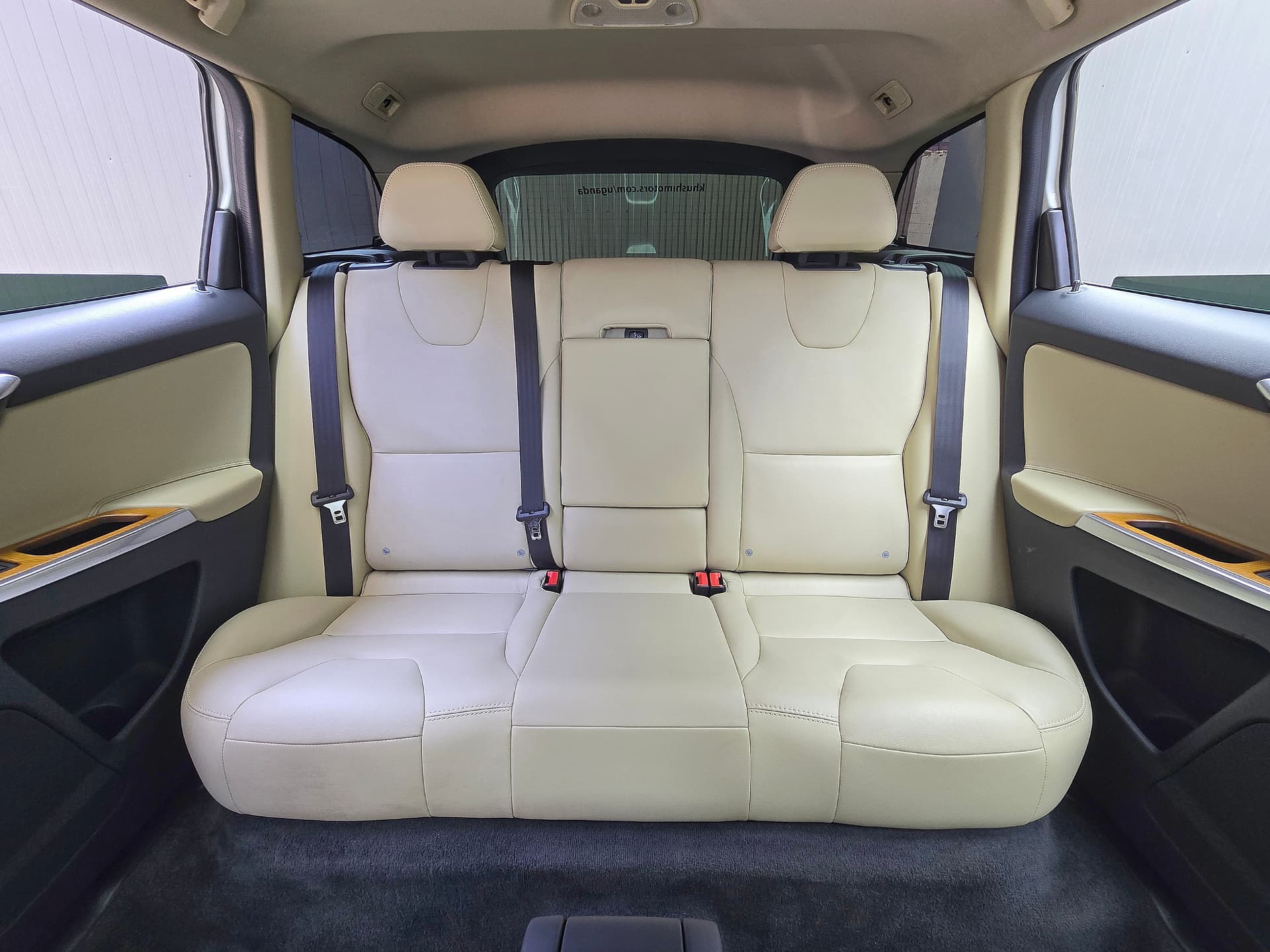2017 Volvo XC60 D4 Classic image-14