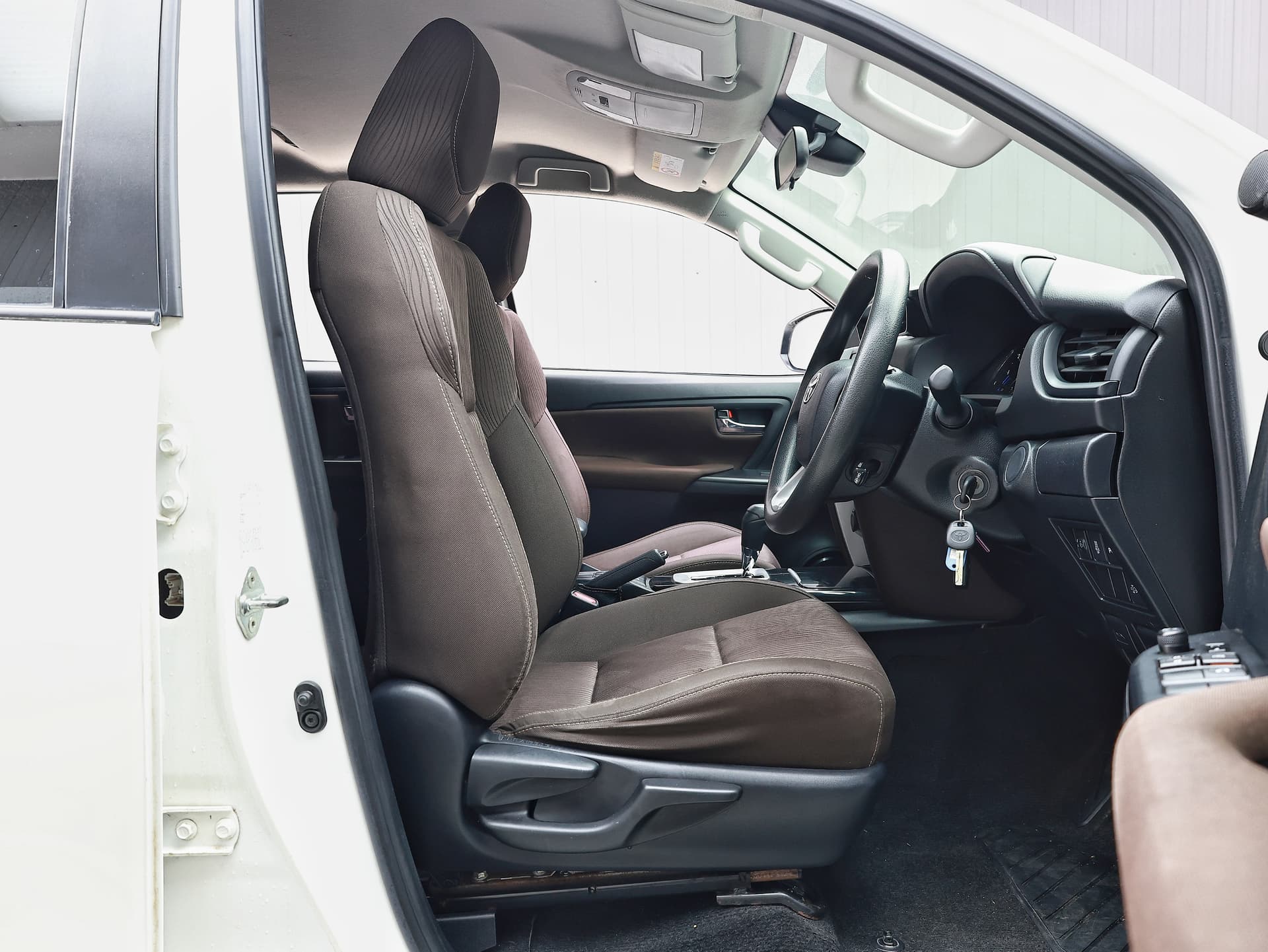 2020 Toyota Fortuner 2.8 4WD image-7