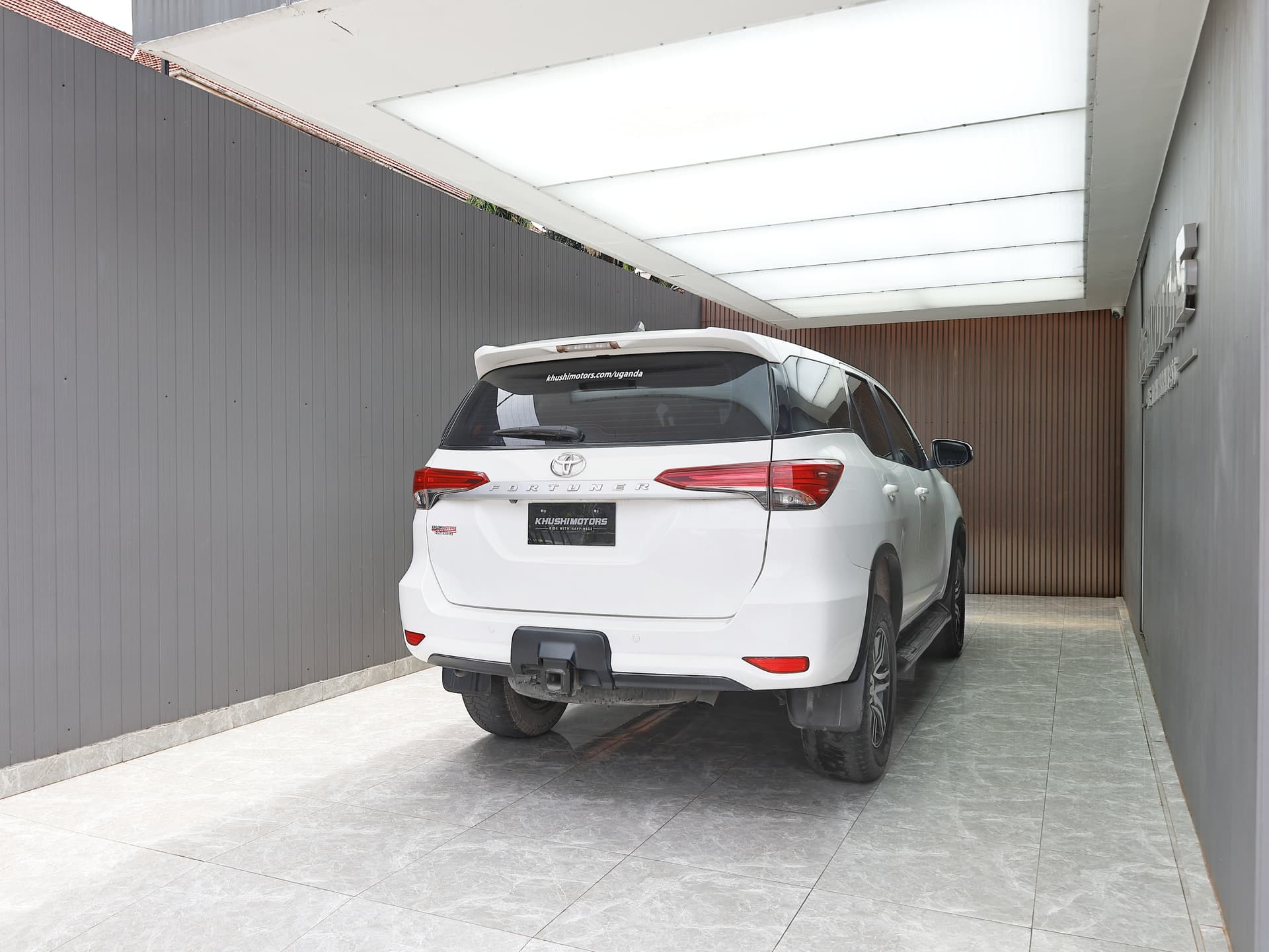 2020 Toyota Fortuner 2.8 4WD image-4