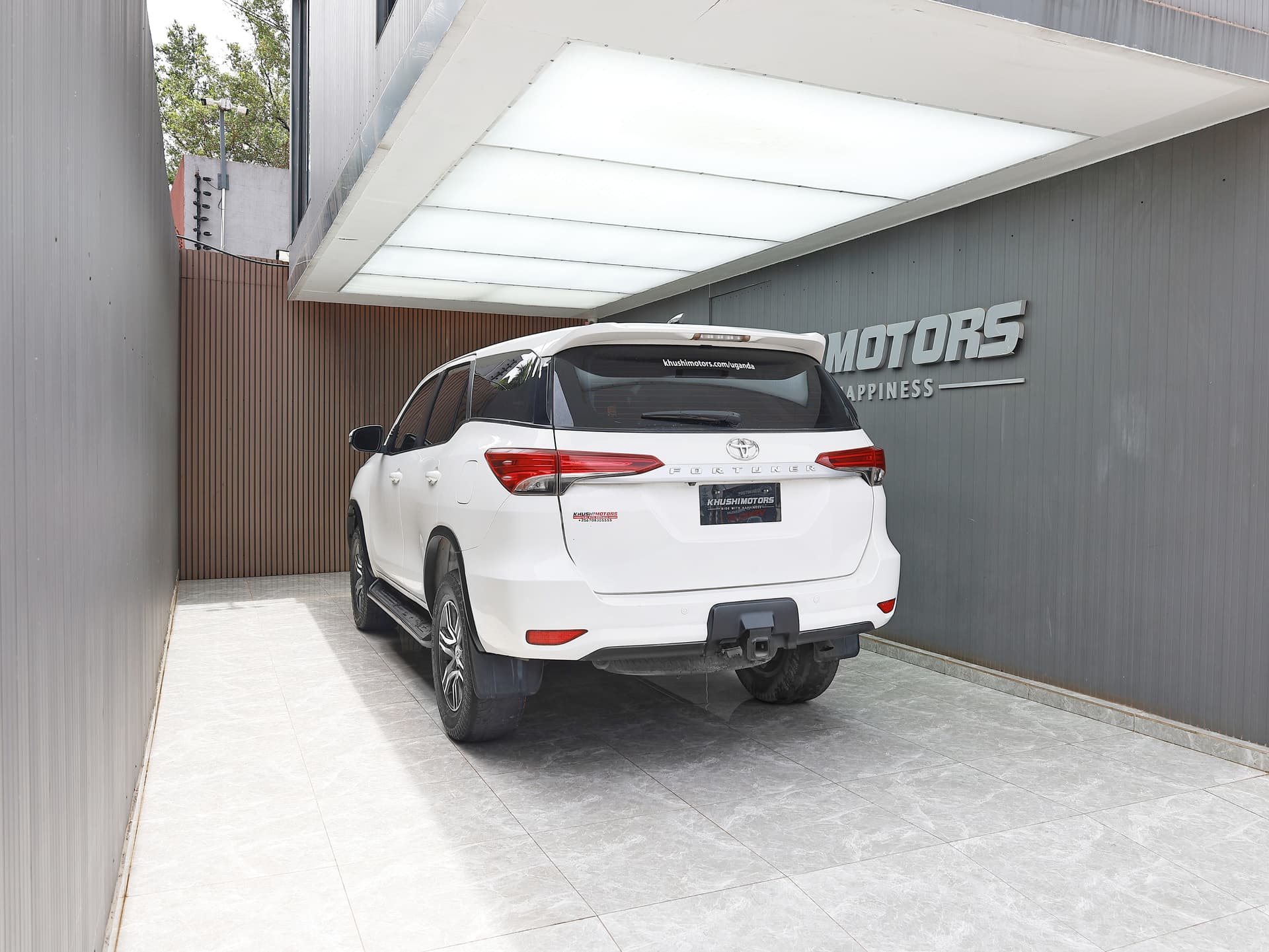 2020 Toyota Fortuner 2.8 4WD image-6