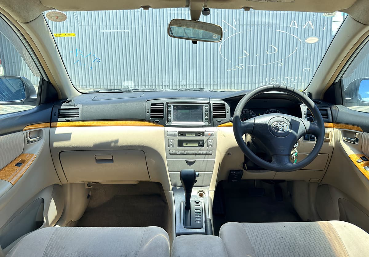 2004 Toyota Corolla Runx XG Edition image-8