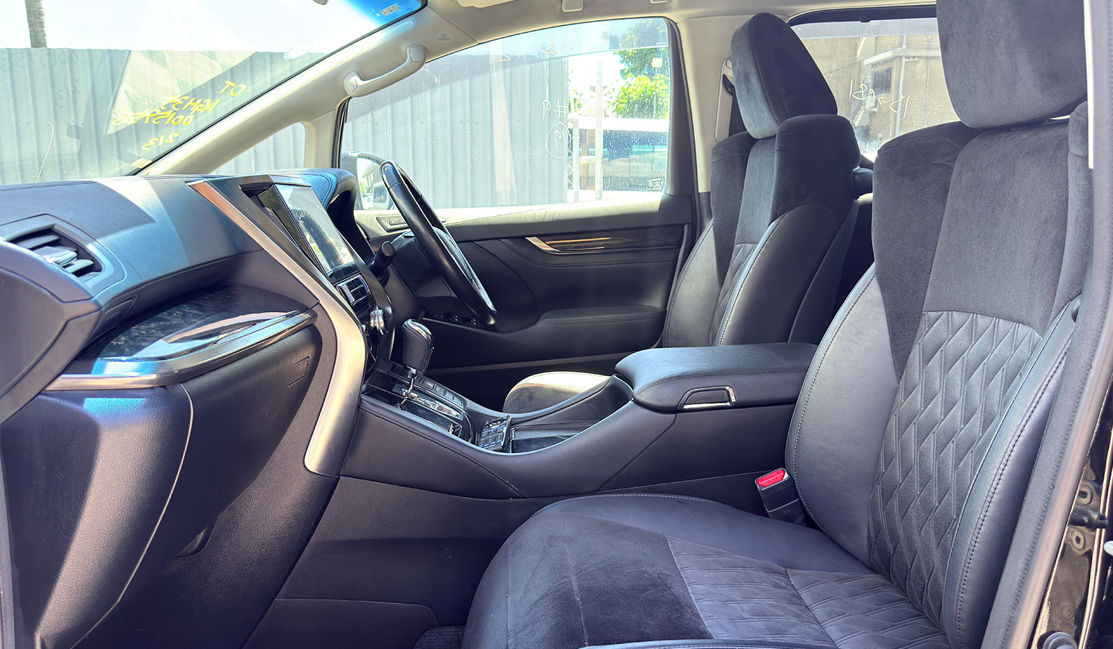 2017 Toyota Alphard S image-10