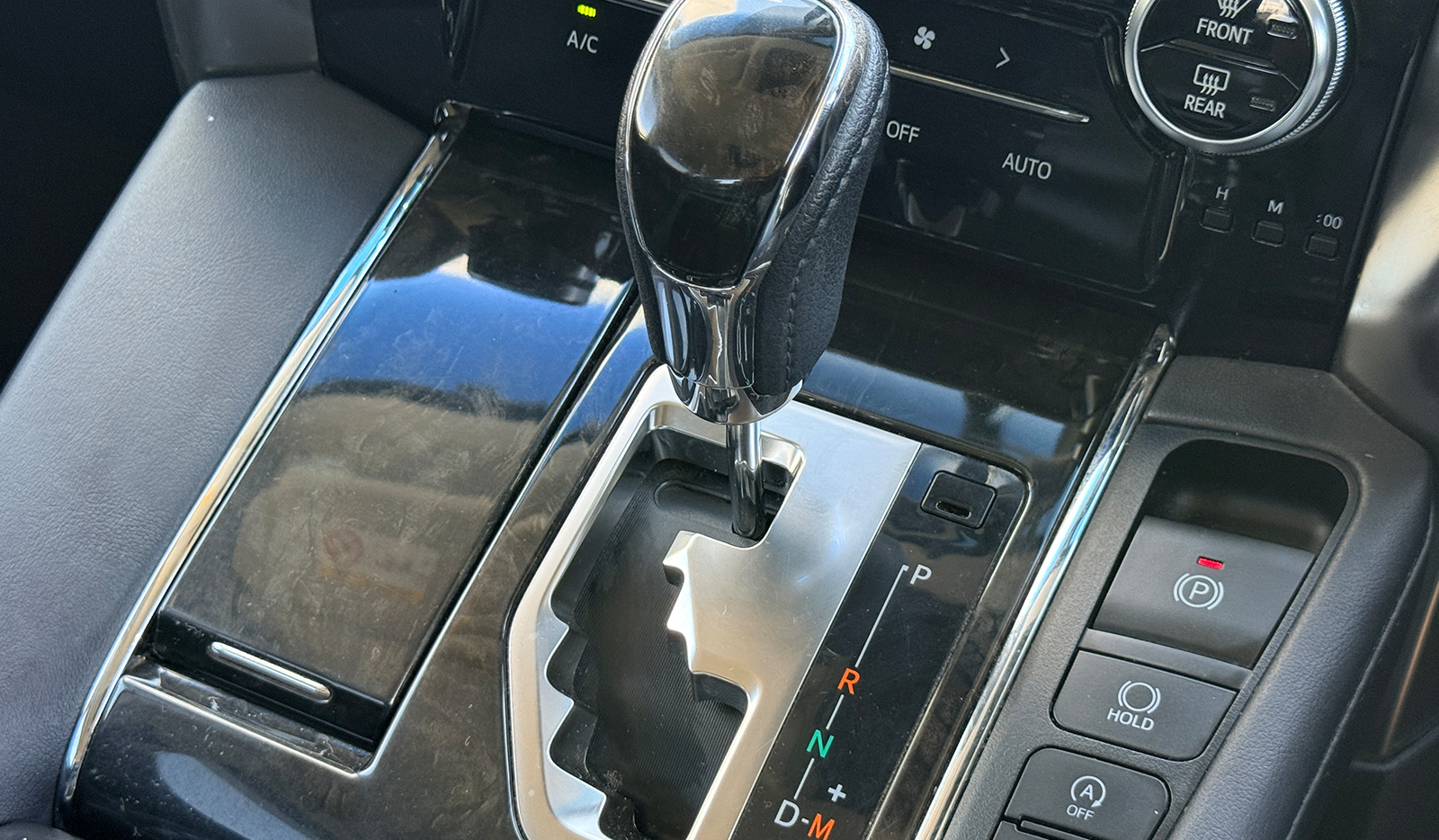 2017 Toyota Alphard S image-14