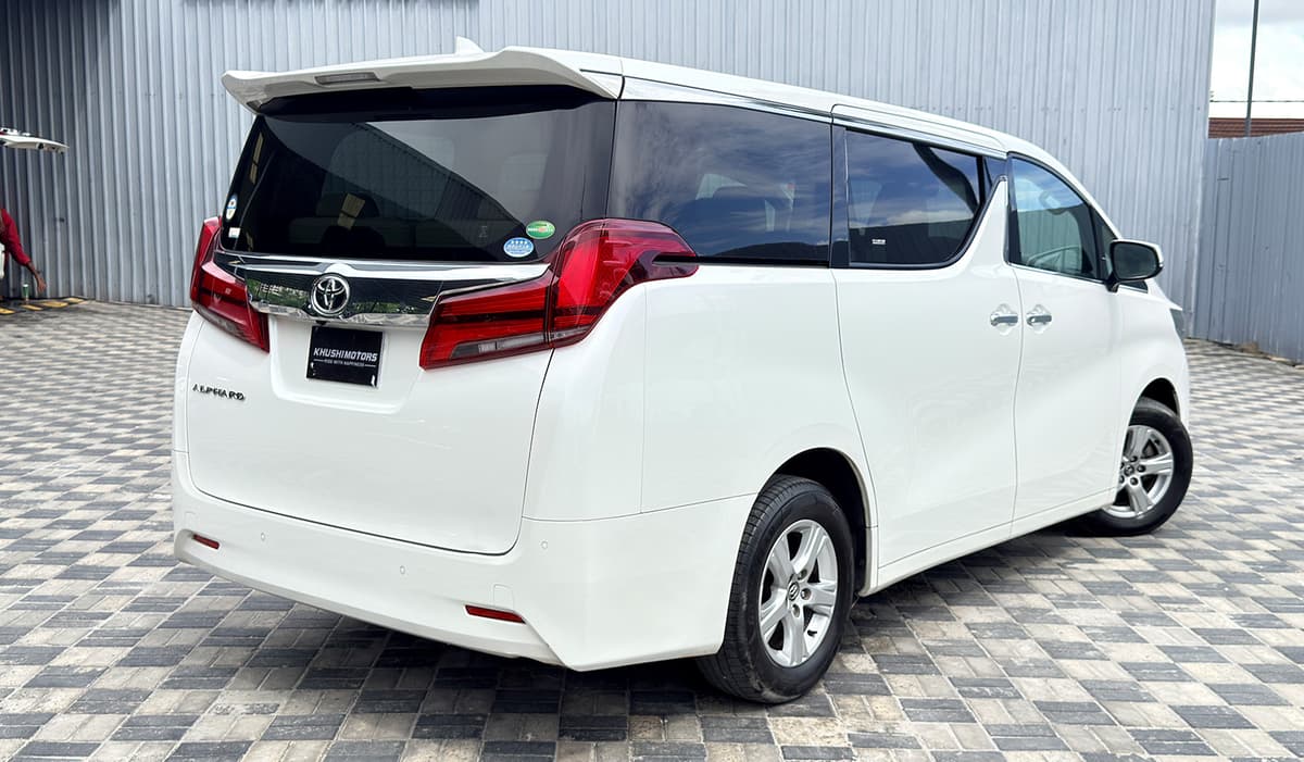 2019 Toyota Alphard X image-6