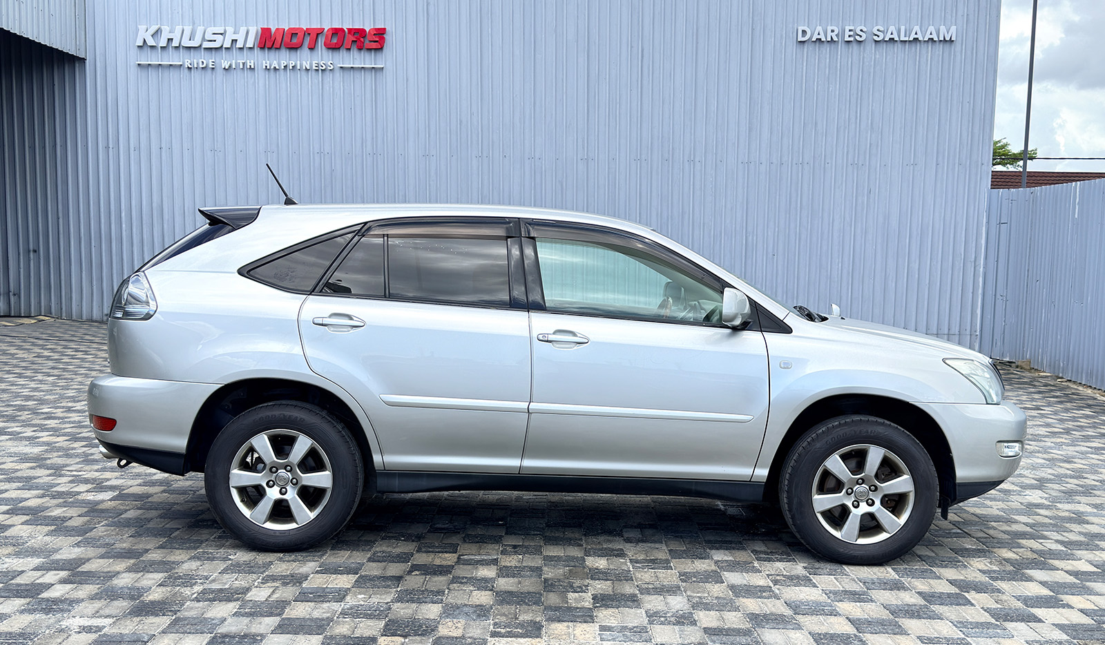 2005 Toyota Harrier 240G ALCANTRA image-7