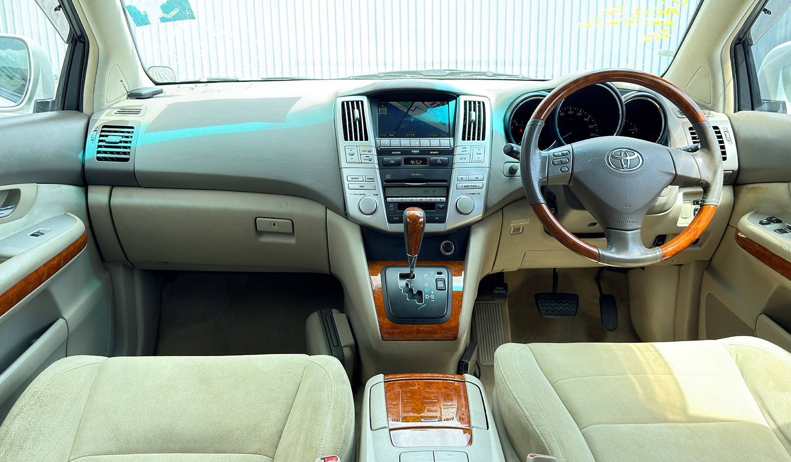 2005 Toyota Harrier 240G ALCANTRA image-9